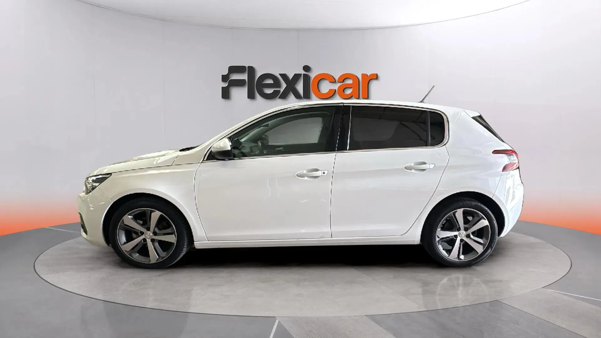Peugeot 308 Allure 1.5 BlueHDi - foto 4