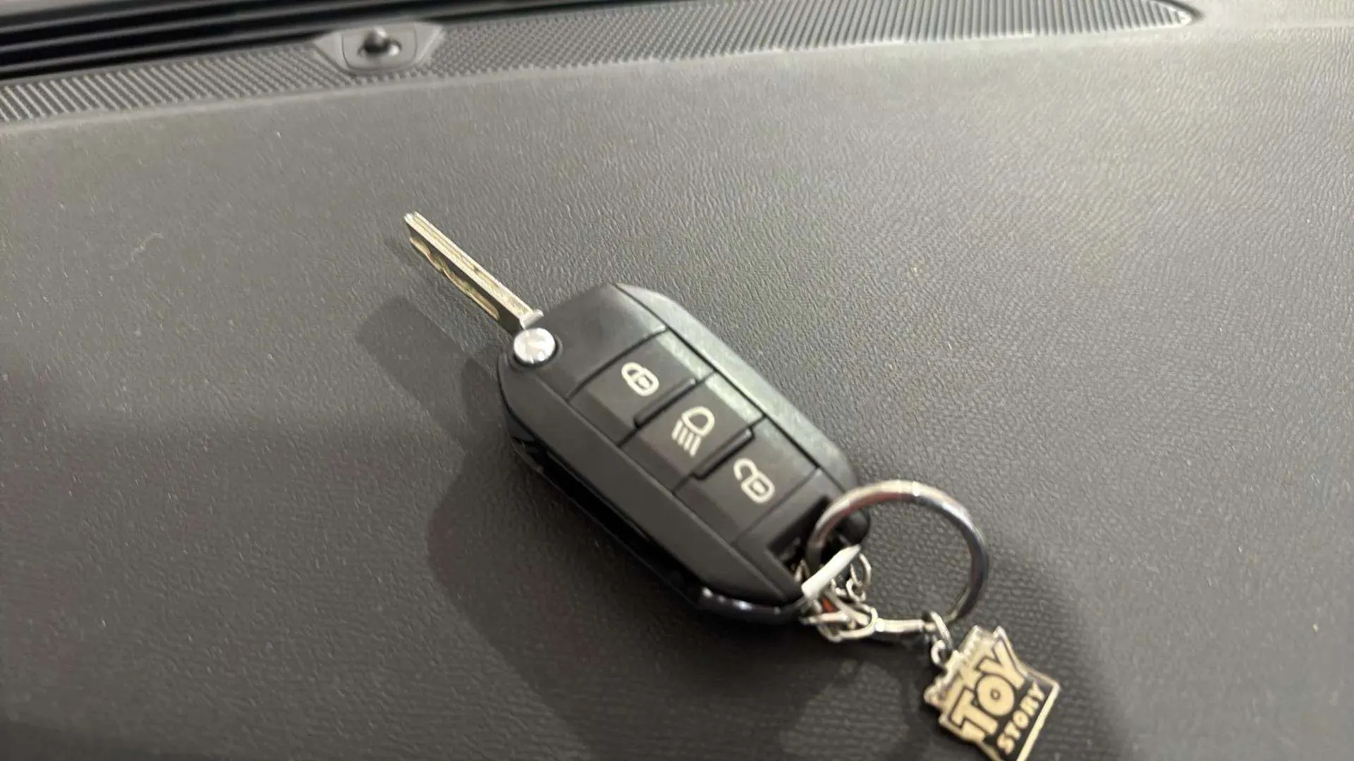 Peugeot 308 Allure 1.5 BlueHDi - foto 24