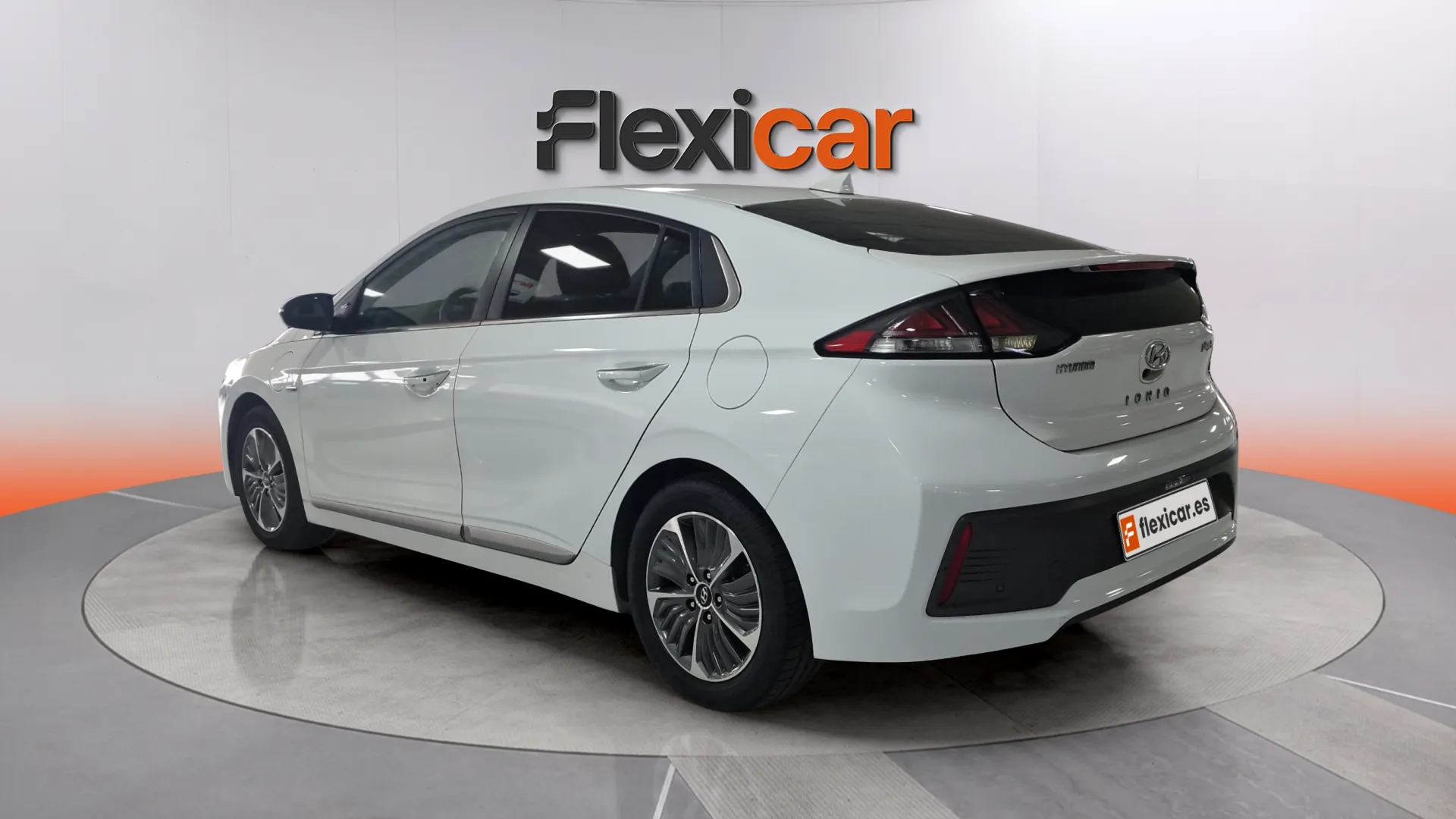 Hyundai Ioniq 1.6 GDI PHEV Klass DCT - foto 5