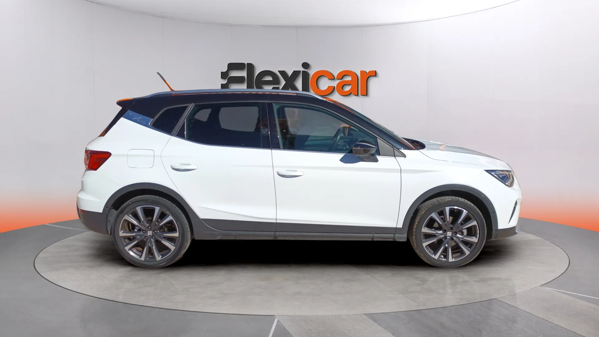 SEAT Arona 1.0 TSI DSG FR XL - foto 7