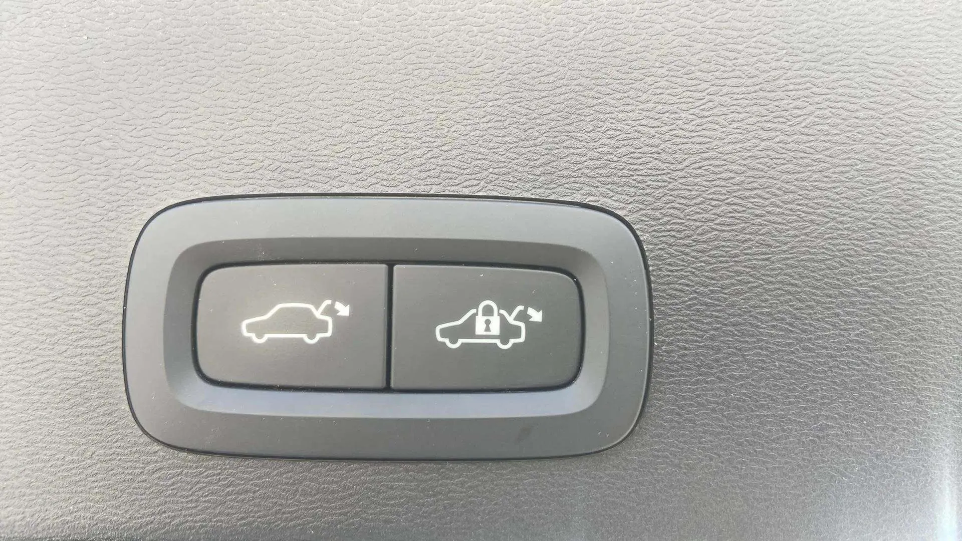 Volvo XC40 1.5 T5 Recharge PHEV Bright - foto 24