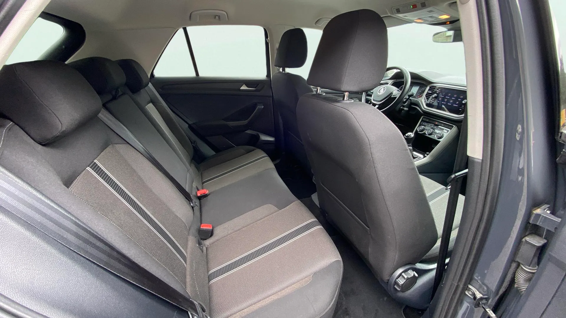 Volkswagen T-Roc Advance 1.0 TSI - foto 22