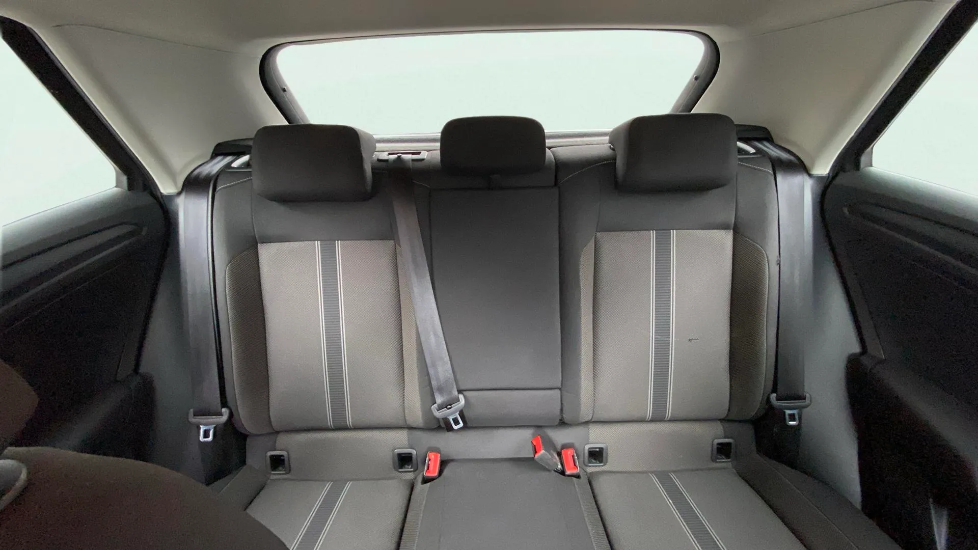 Volkswagen T-Roc Advance 1.0 TSI - foto 23