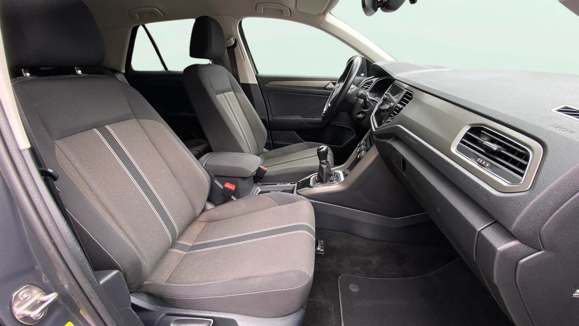 Volkswagen T-Roc Advance 1.0 TSI - foto 21