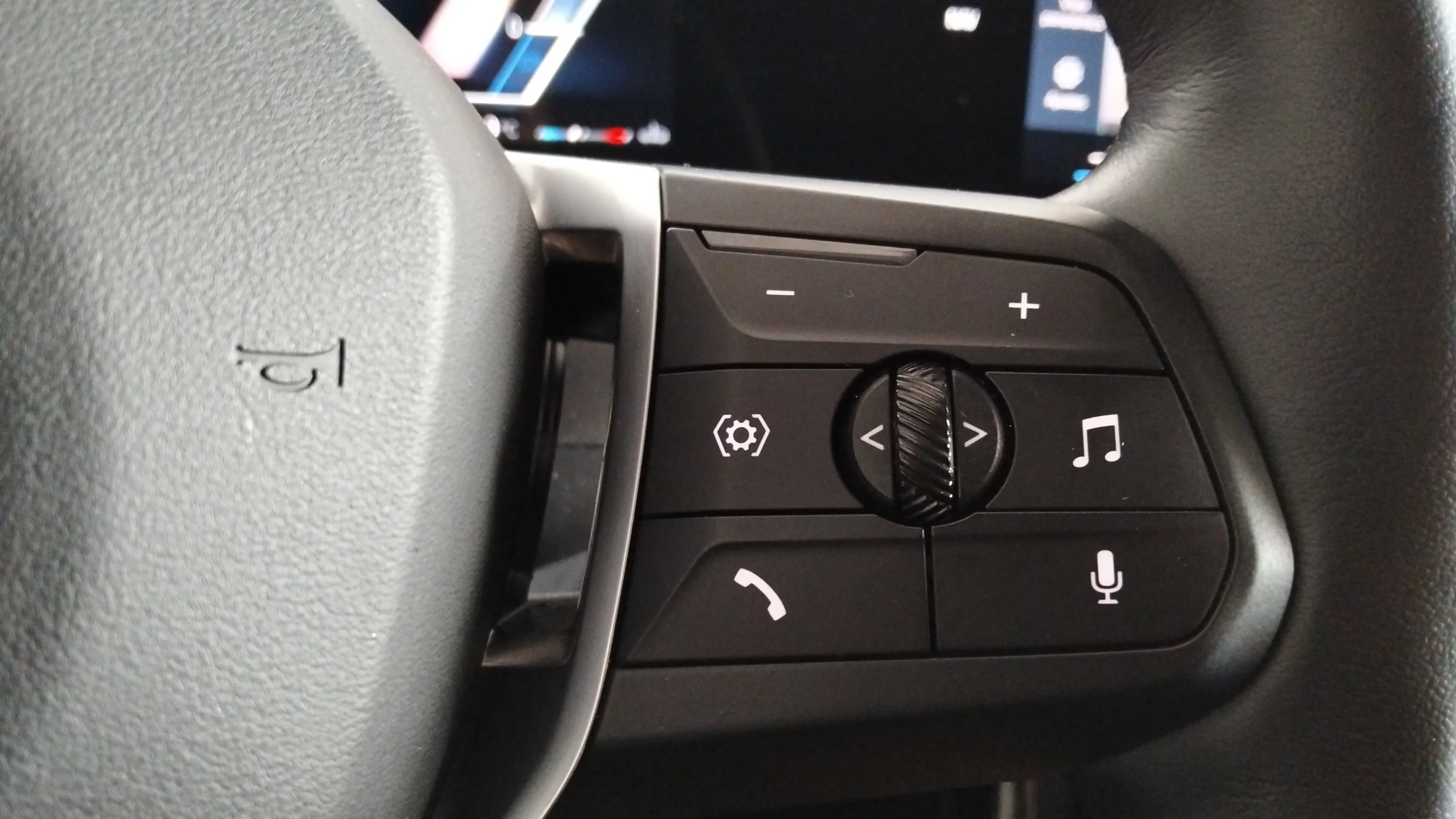 BMW X1 sDrive18d - foto 23