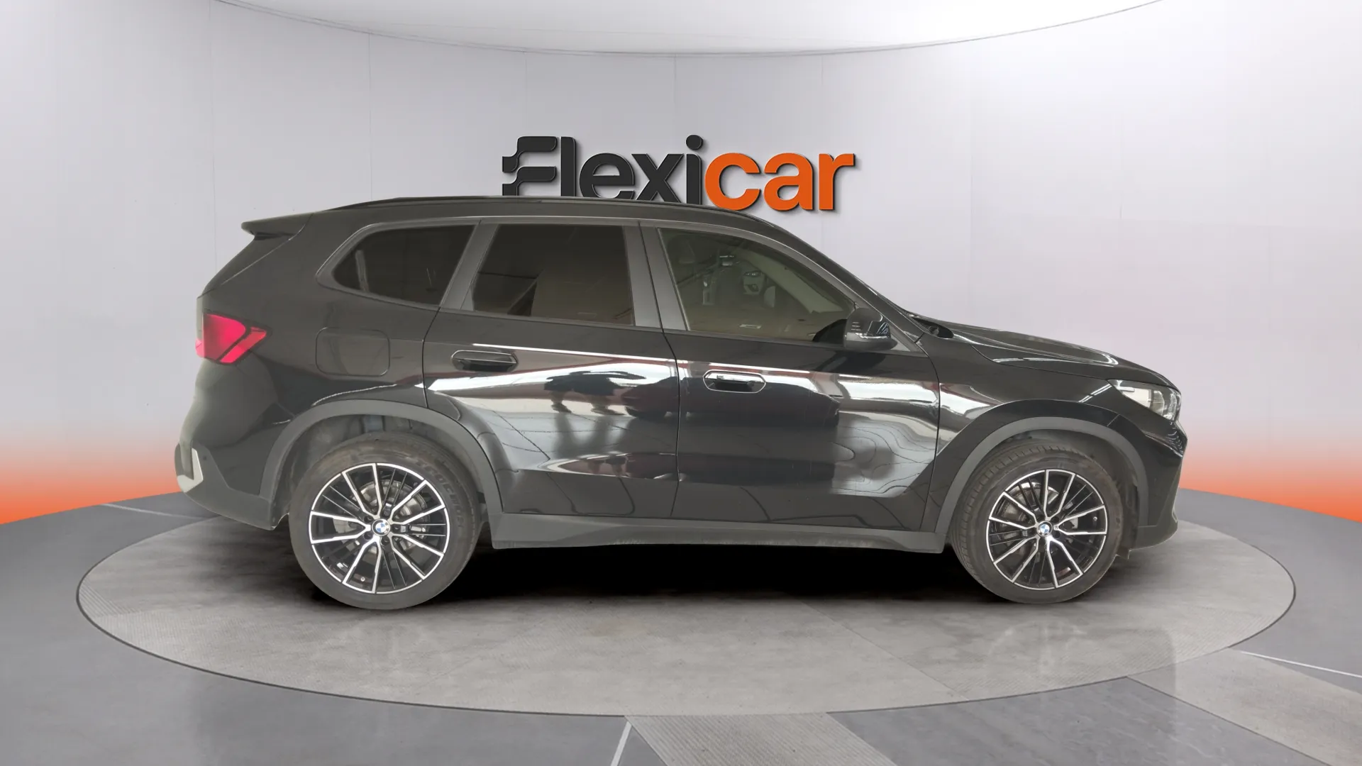 BMW X1 sDrive18d - foto 3