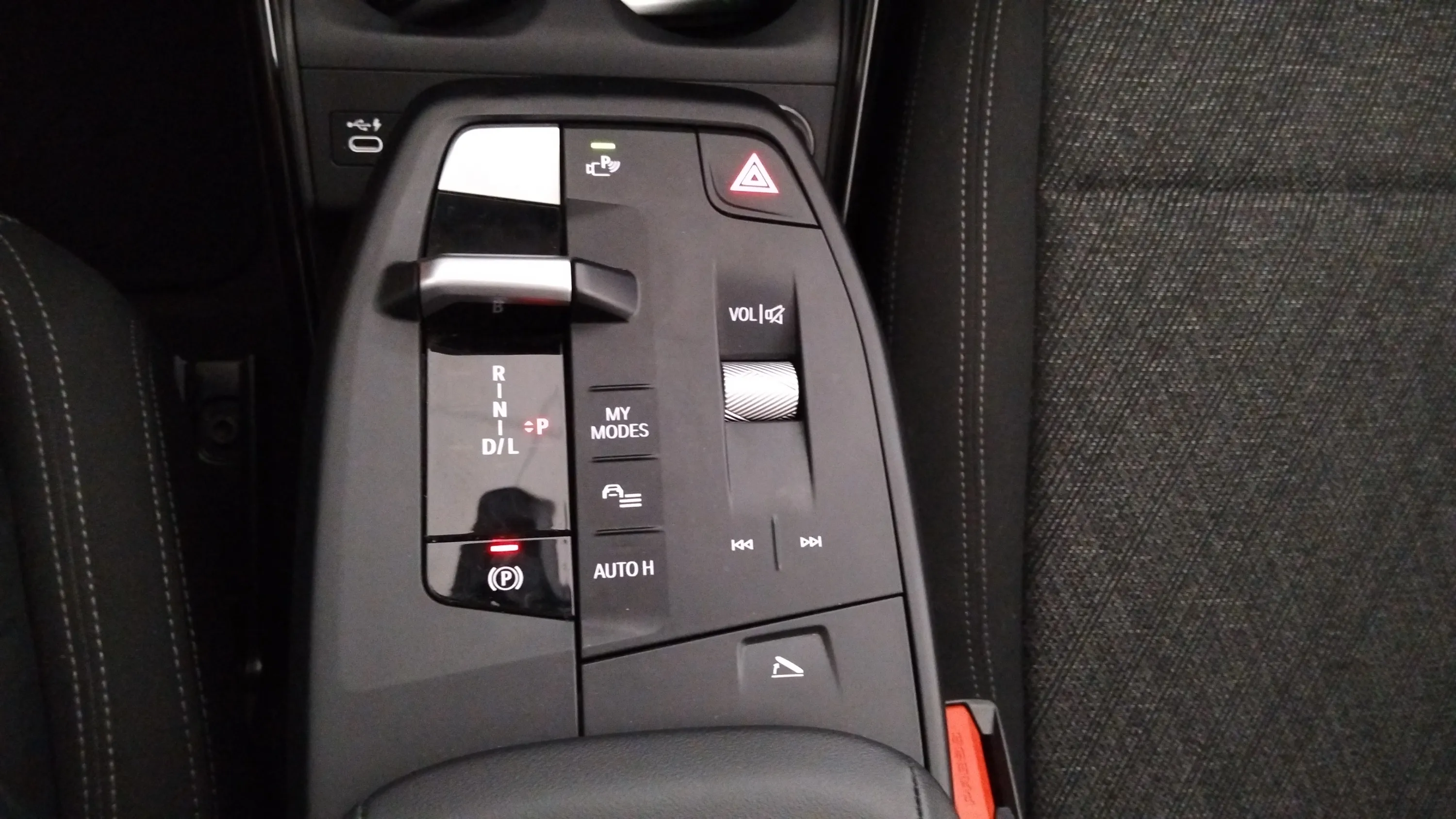 BMW X1 sDrive18d - foto 27