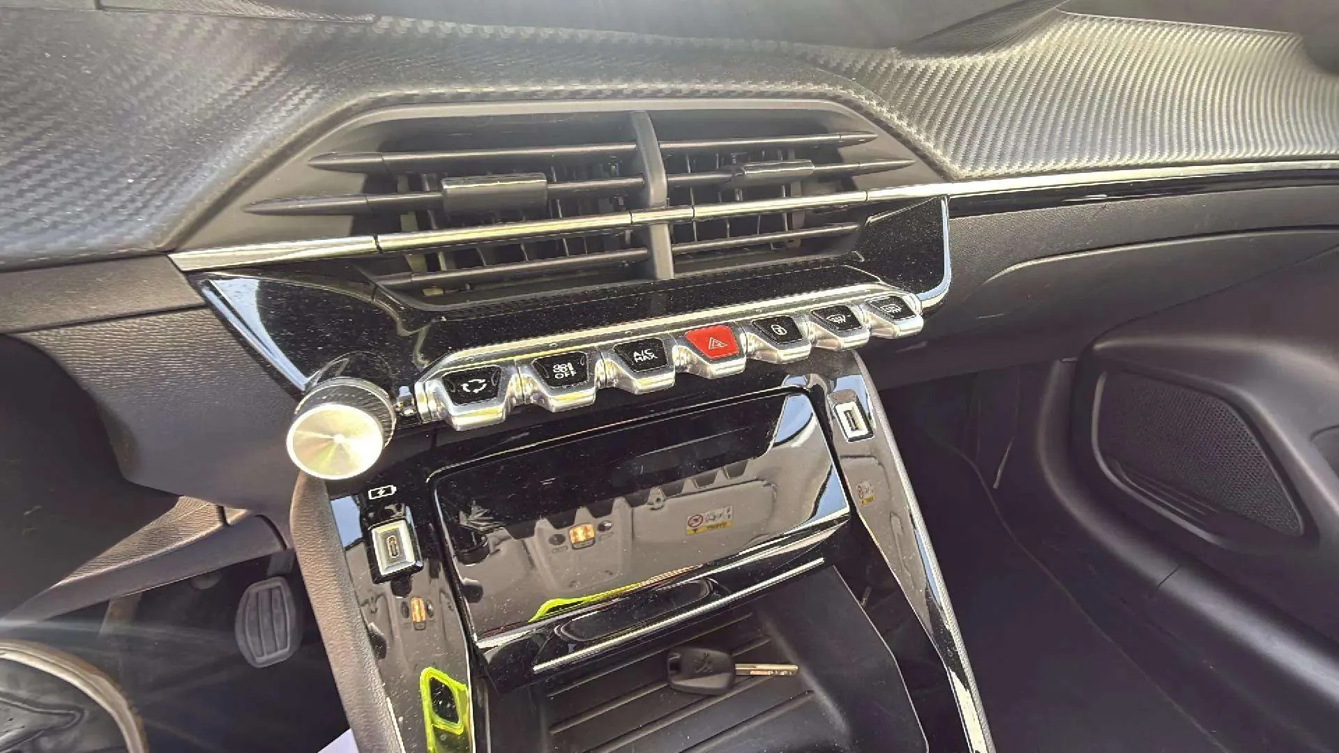 Peugeot 208 BlueHDi Allure Pack - foto 16