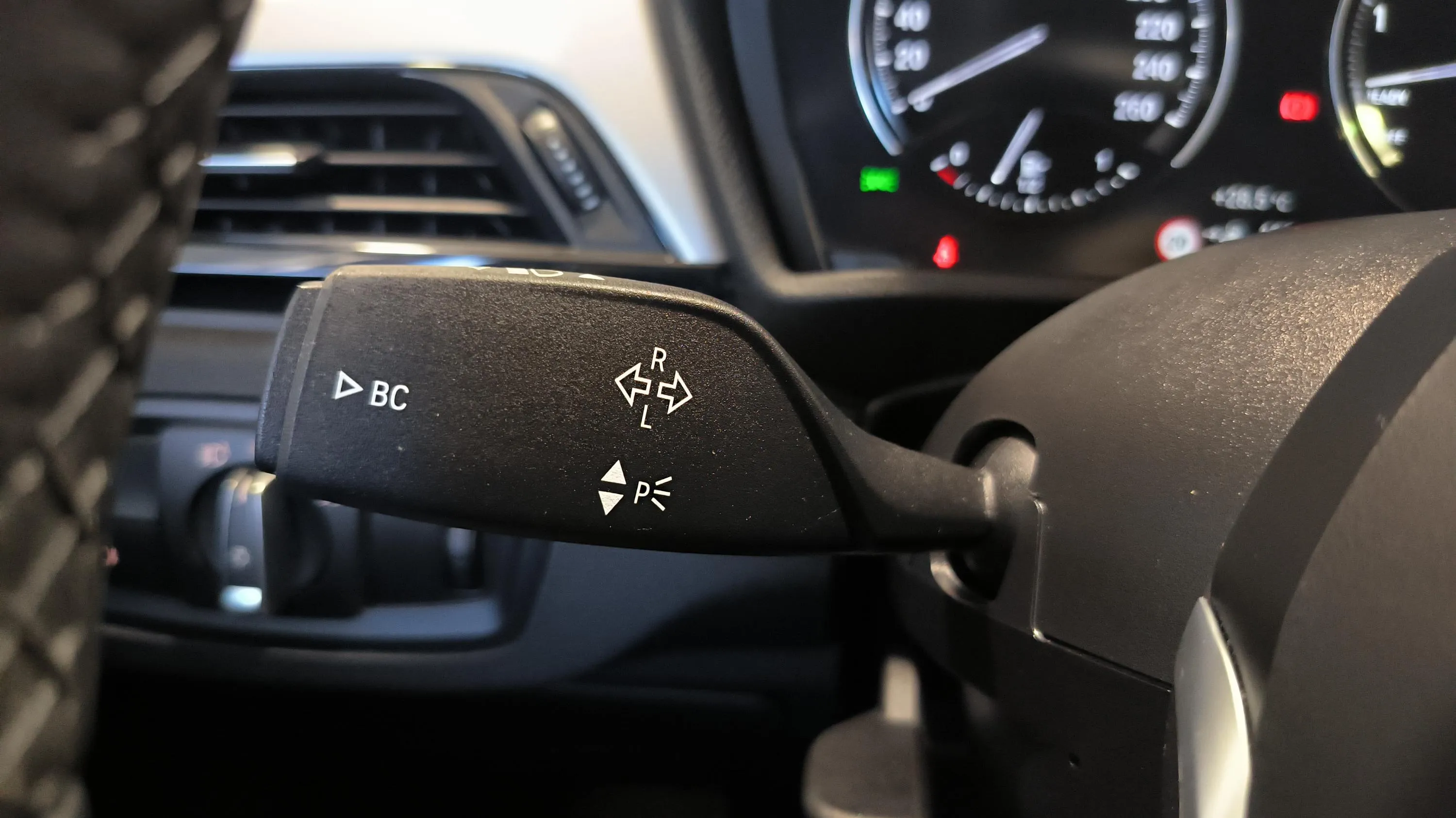 BMW X2 xDrive25e - foto 17