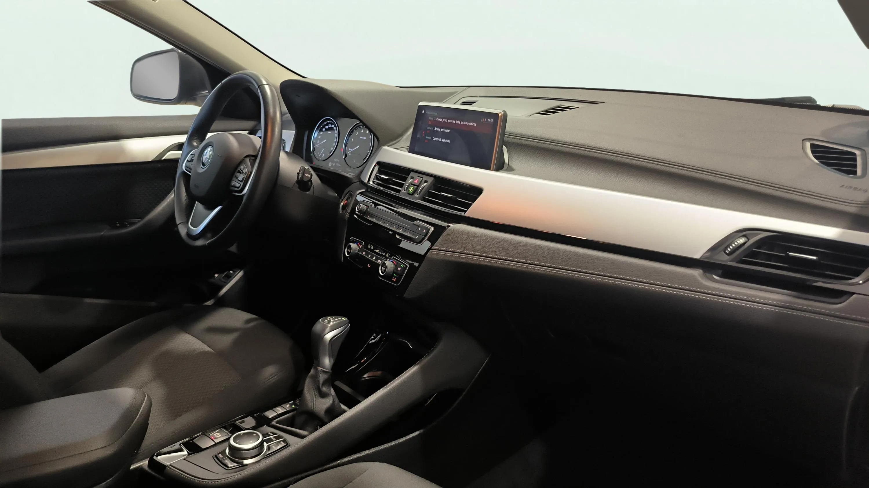 BMW X2 xDrive25e - foto 22