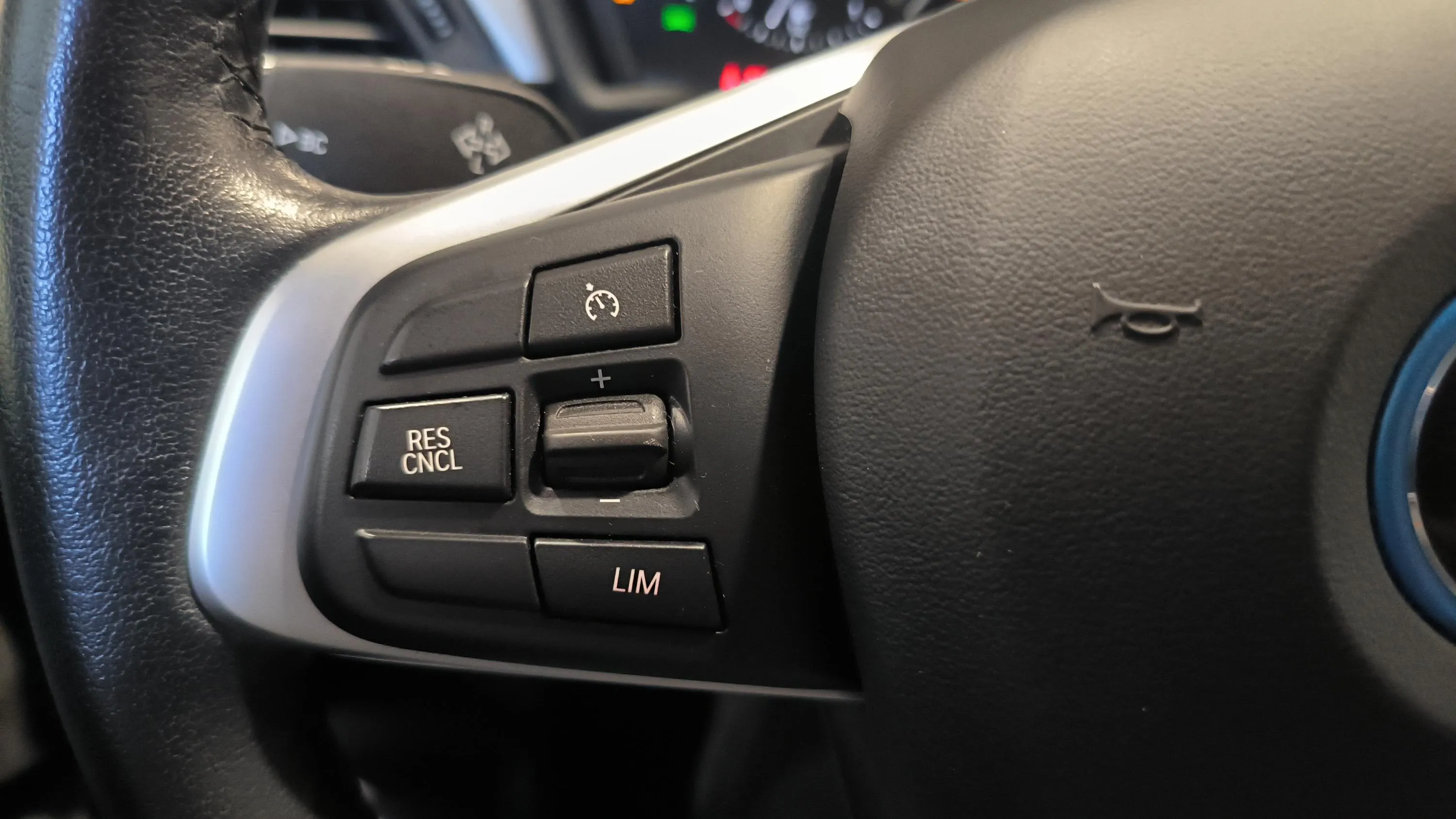 BMW X2 xDrive25e - foto 15