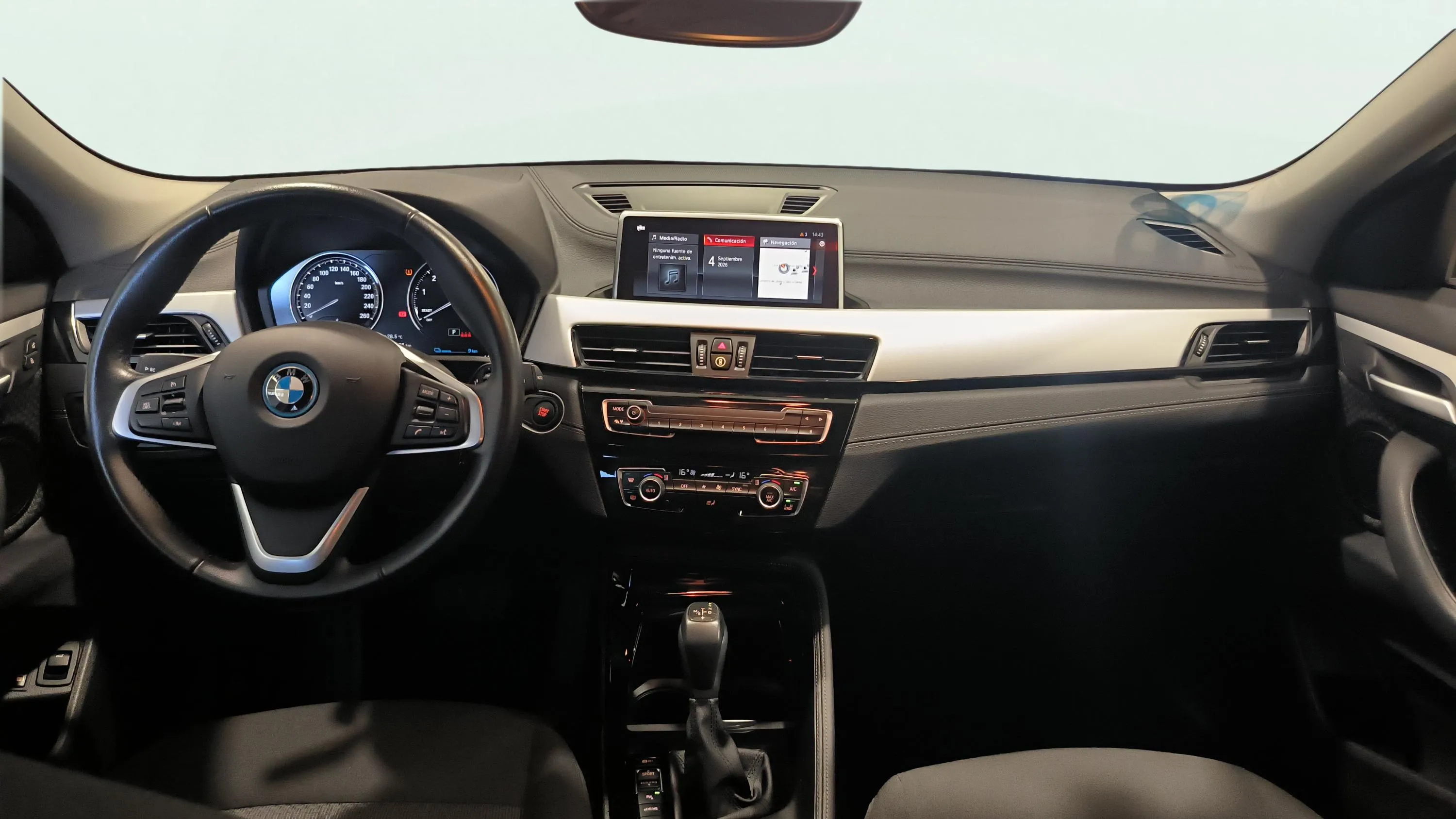 BMW X2 xDrive25e - foto 13