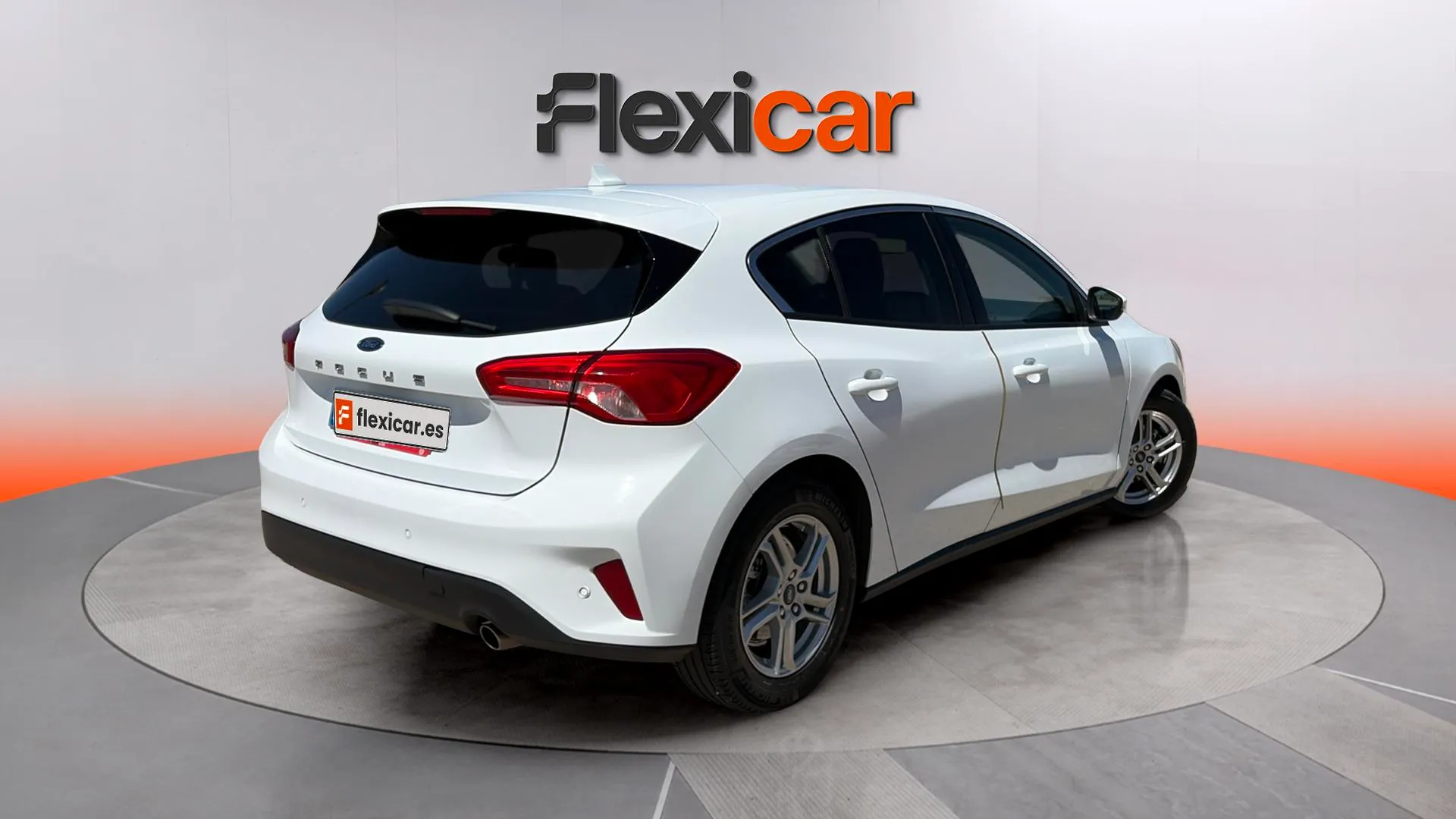Ford Focus 1.0 EcoBoost Trend - foto 6