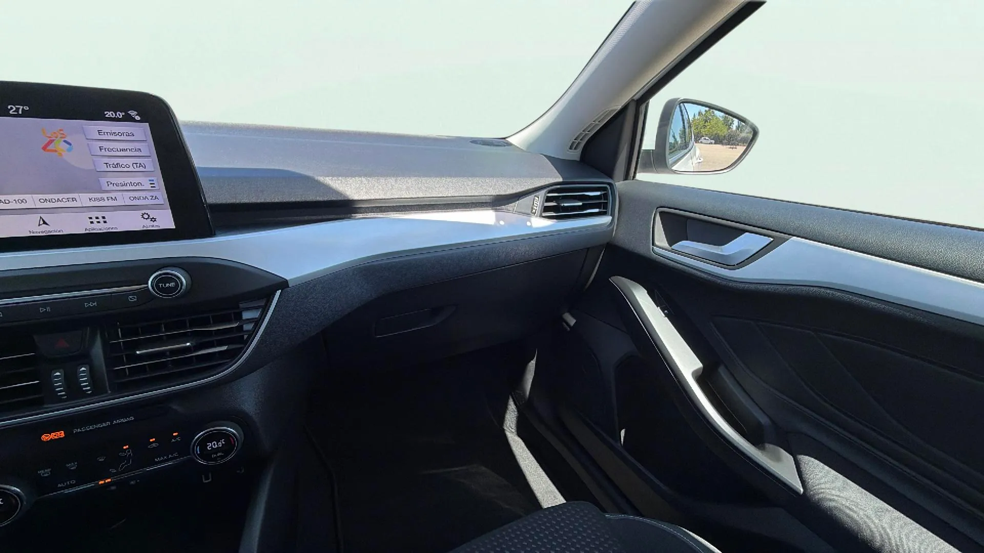 Ford Focus 1.0 EcoBoost Trend - foto 15