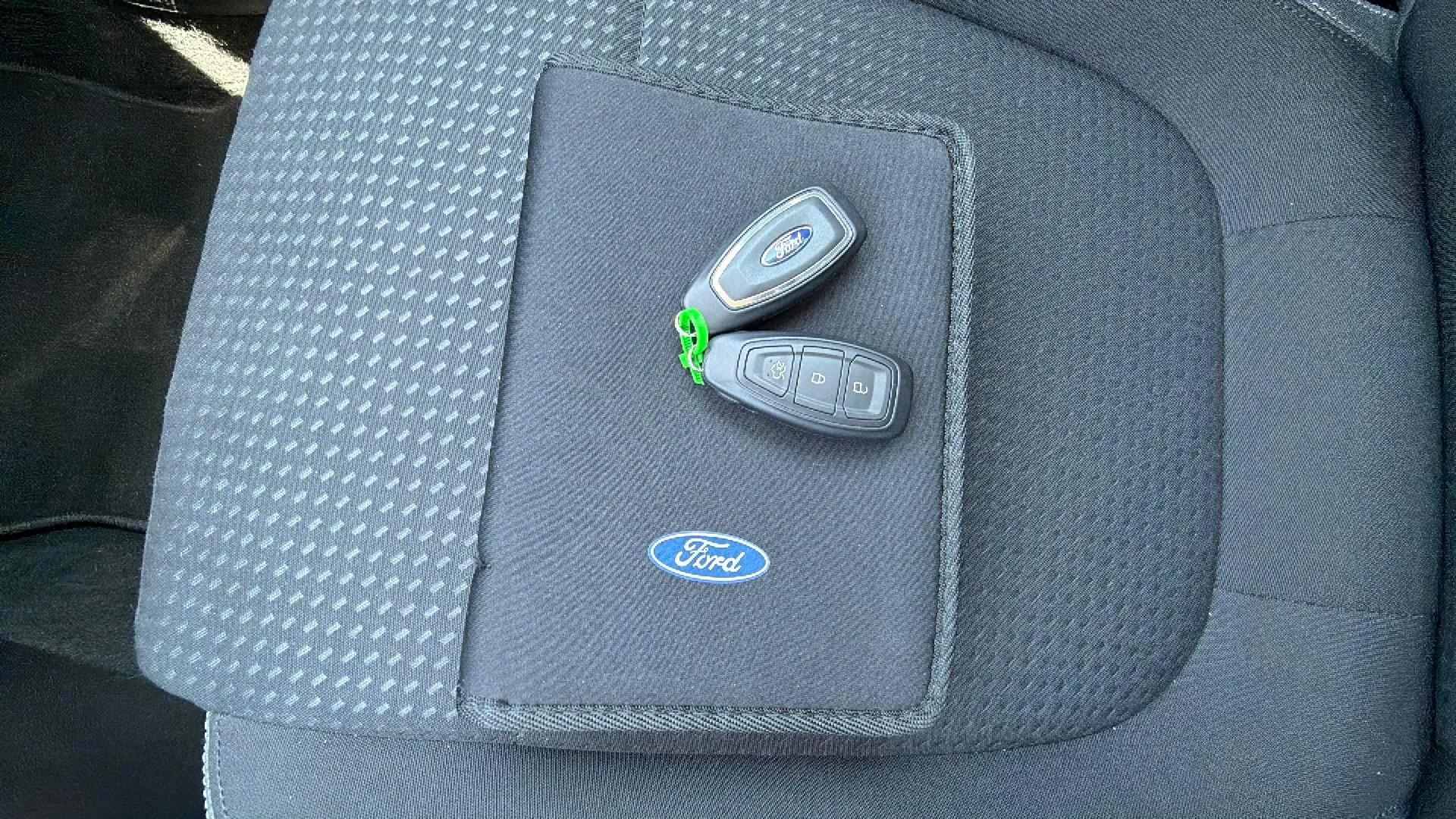 Ford Focus 1.0 EcoBoost Trend - foto 33