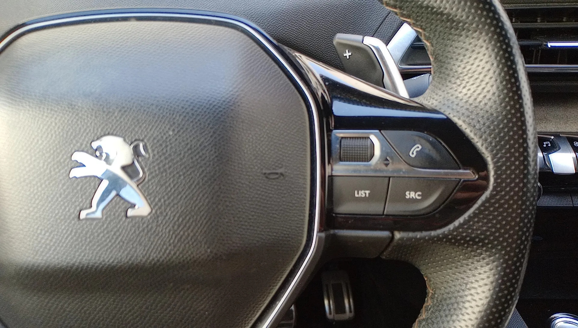 Peugeot 3008 1.5 BlueHDi GT EAT8 - foto 13