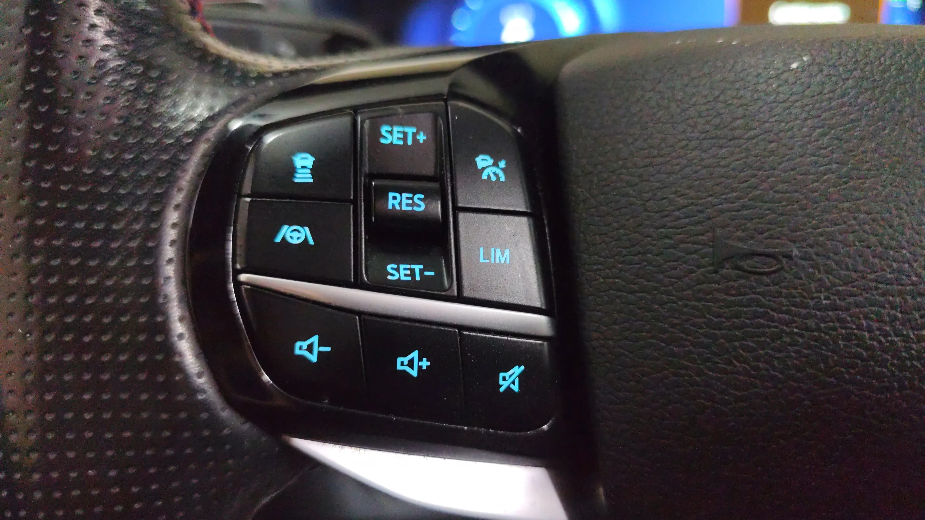 Ford Explorer 3.0 PHEV AWD ST Line - foto 17