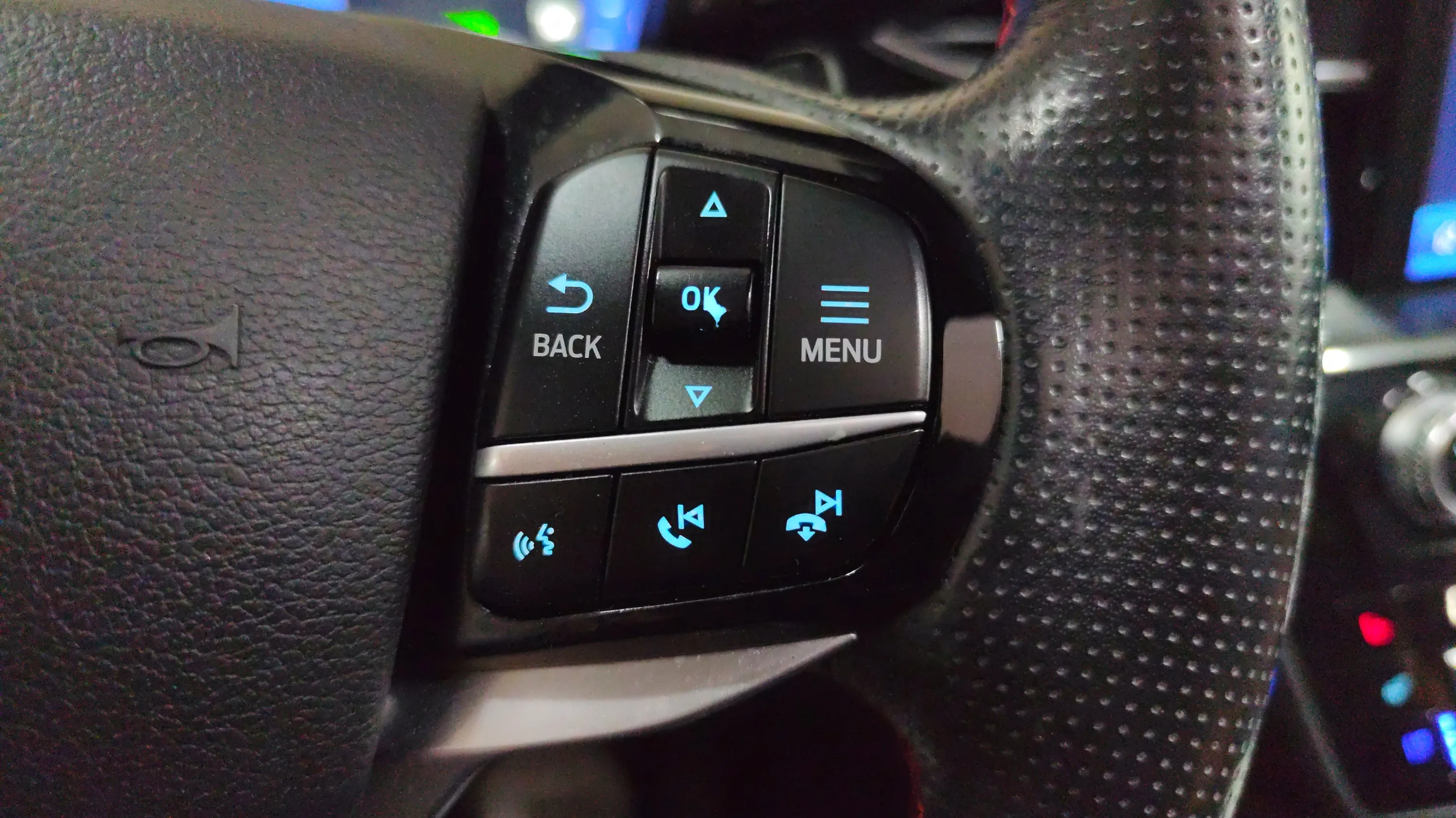 Ford Explorer 3.0 PHEV AWD ST Line - foto 18