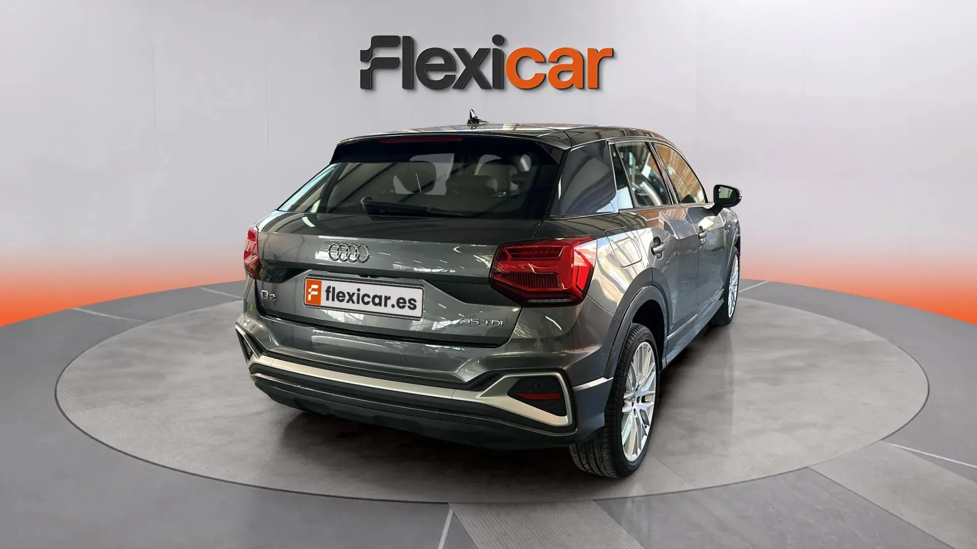 Audi Q2 S line 30 TDI - foto 9