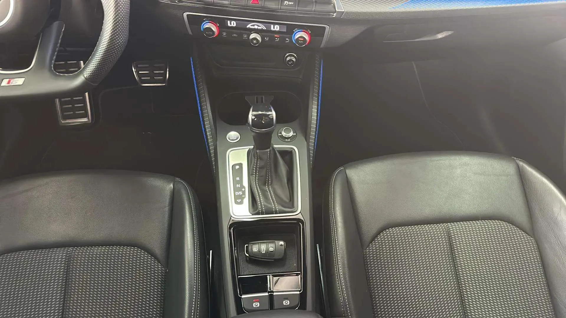 Audi Q2 S line 30 TDI - foto 17