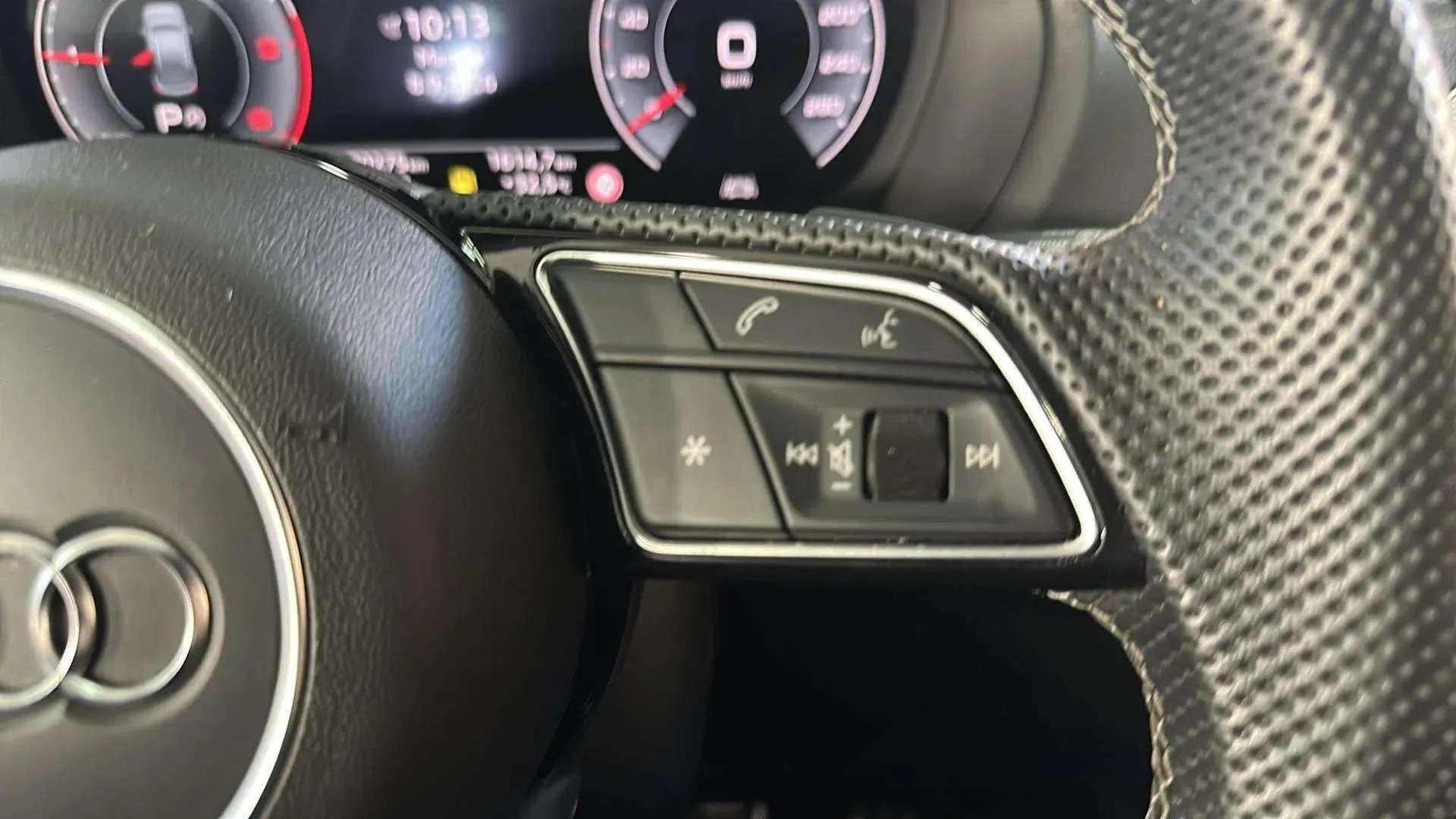 Audi Q2 S line 30 TDI - foto 14