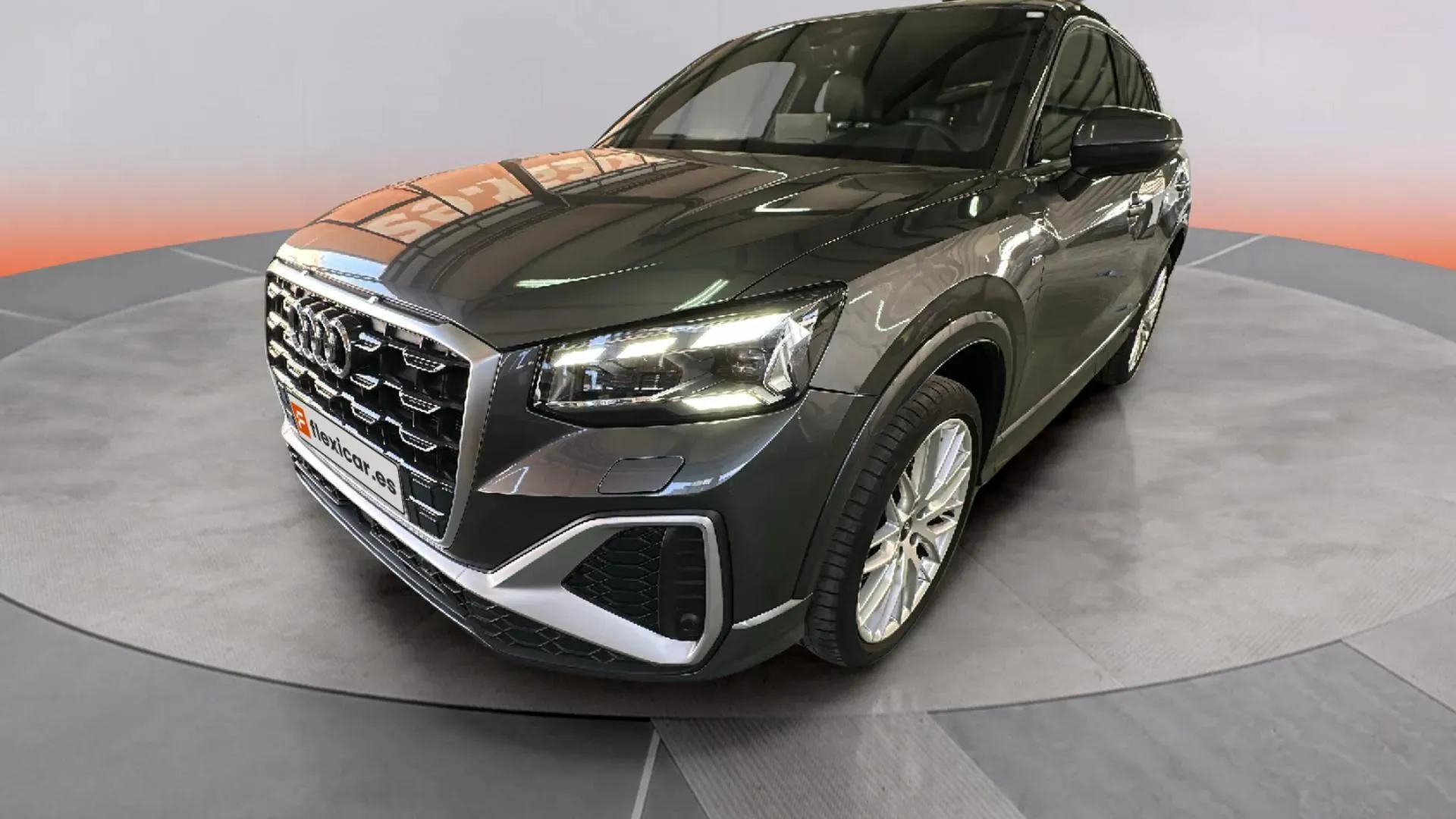 Audi Q2 S line 30 TDI - foto 4