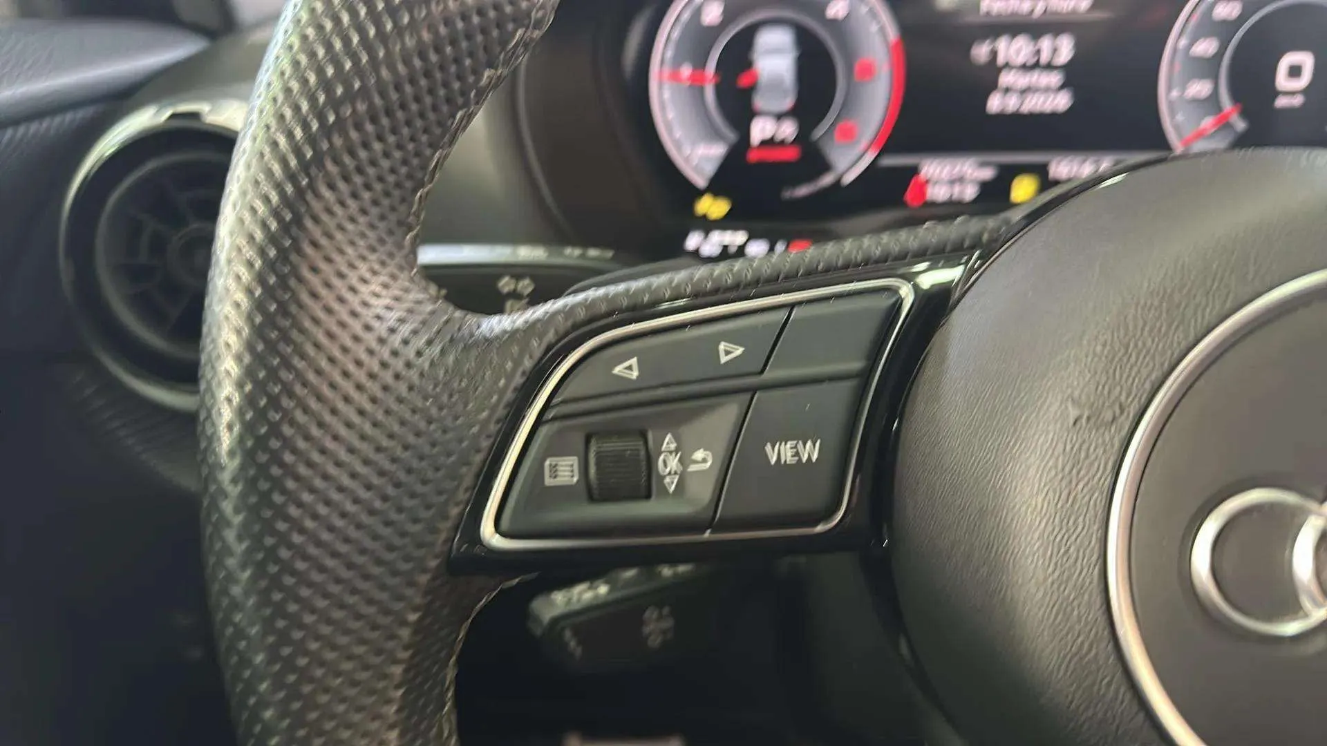 Audi Q2 S line 30 TDI - foto 13