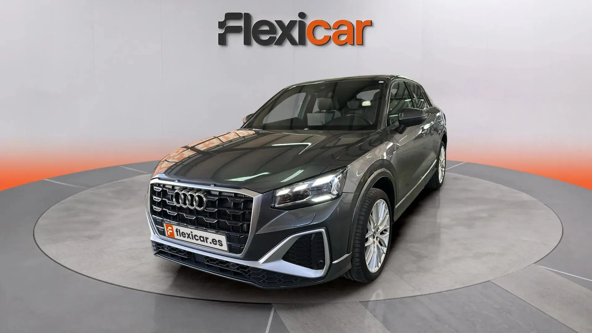 Audi Q2 S line 30 TDI - foto 5