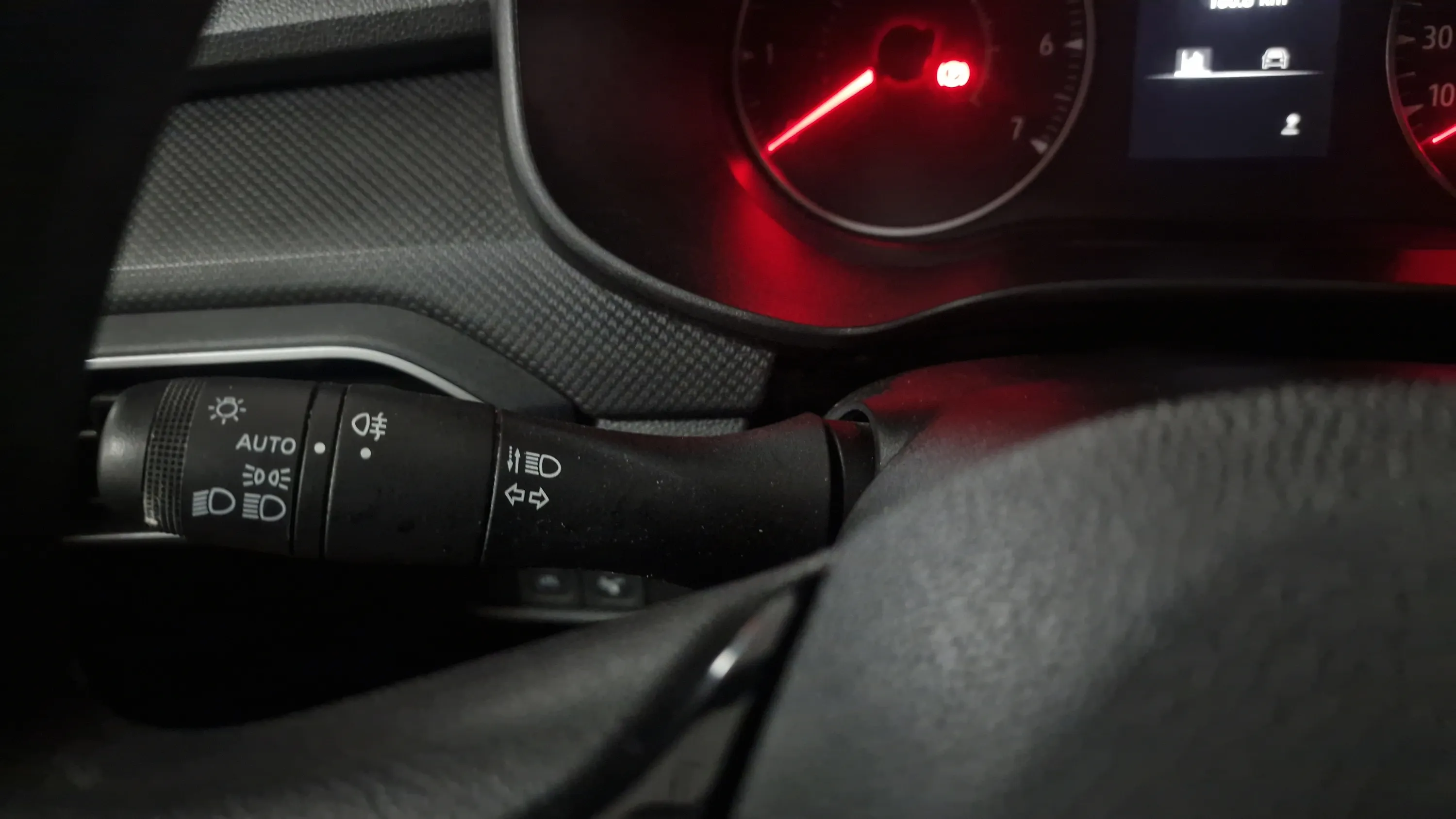 Dacia Sandero Expression TCe - foto 16