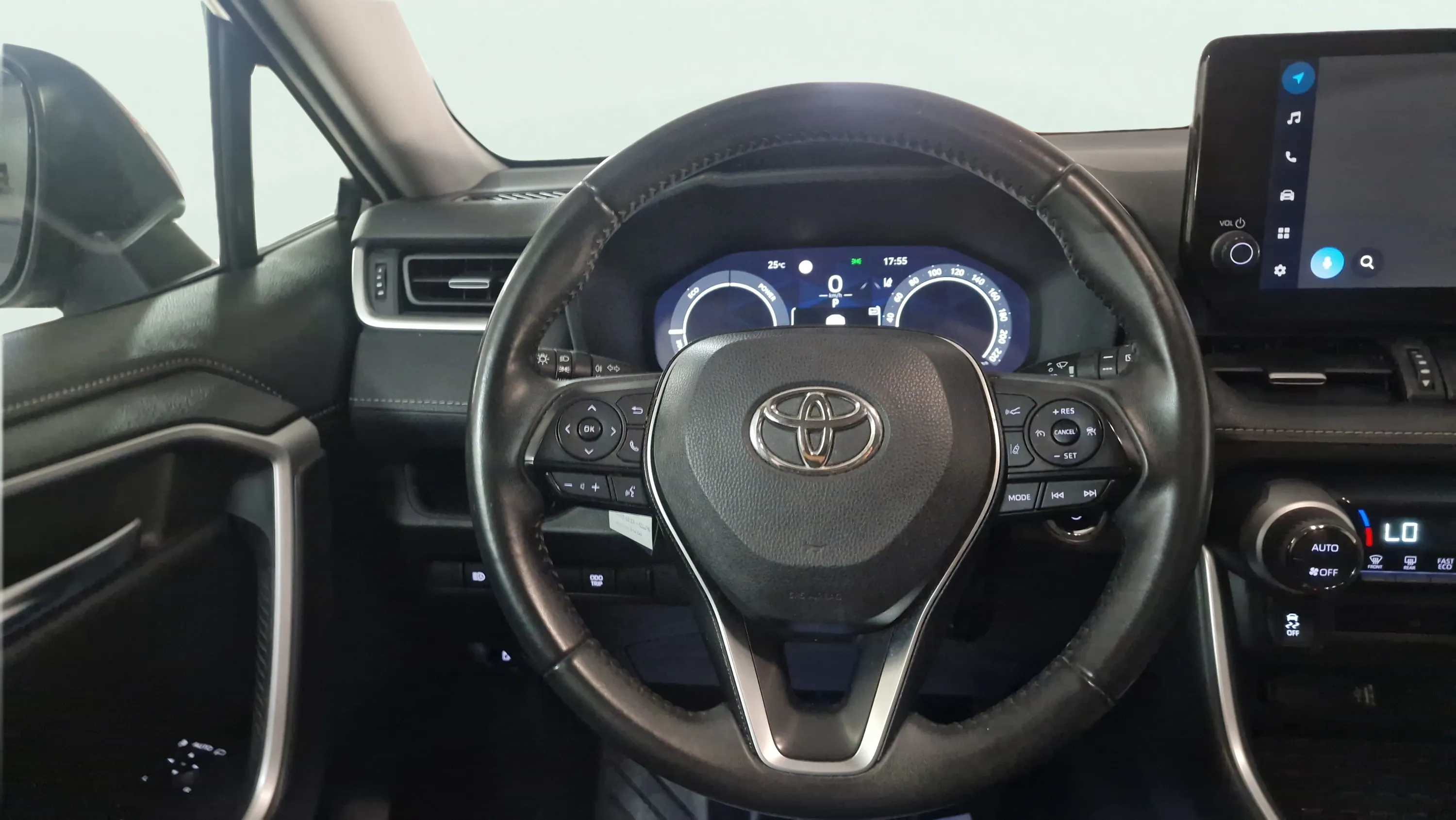 Toyota RAV4 2.5l 220H Advance - foto 13