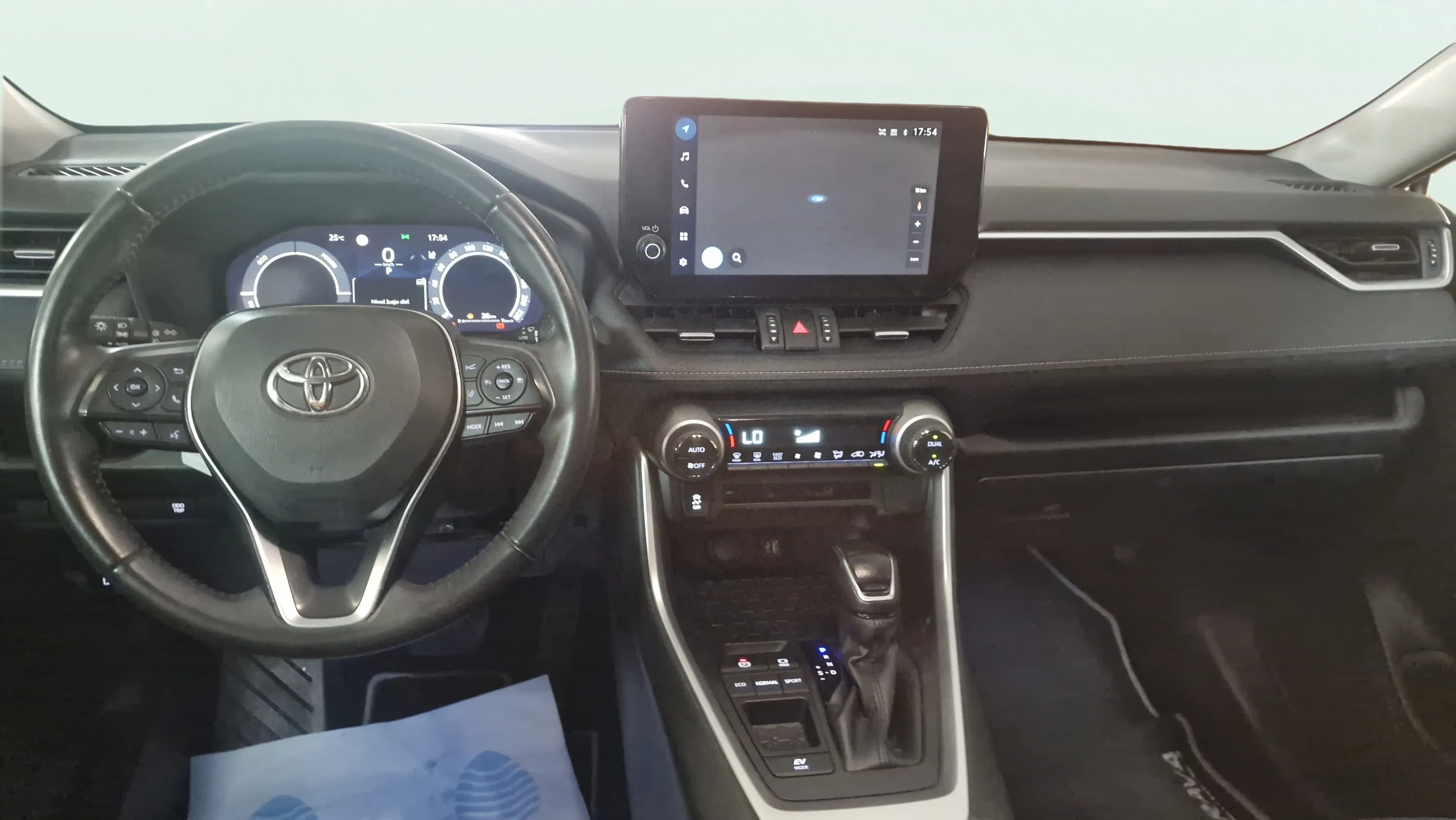Toyota RAV4 2.5l 220H Advance - foto 11