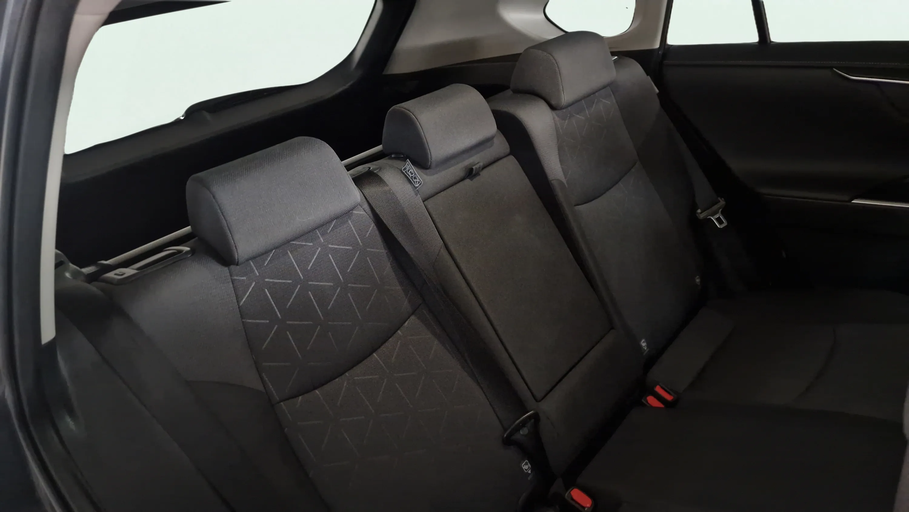 Toyota RAV4 2.5l 220H Advance - foto 24