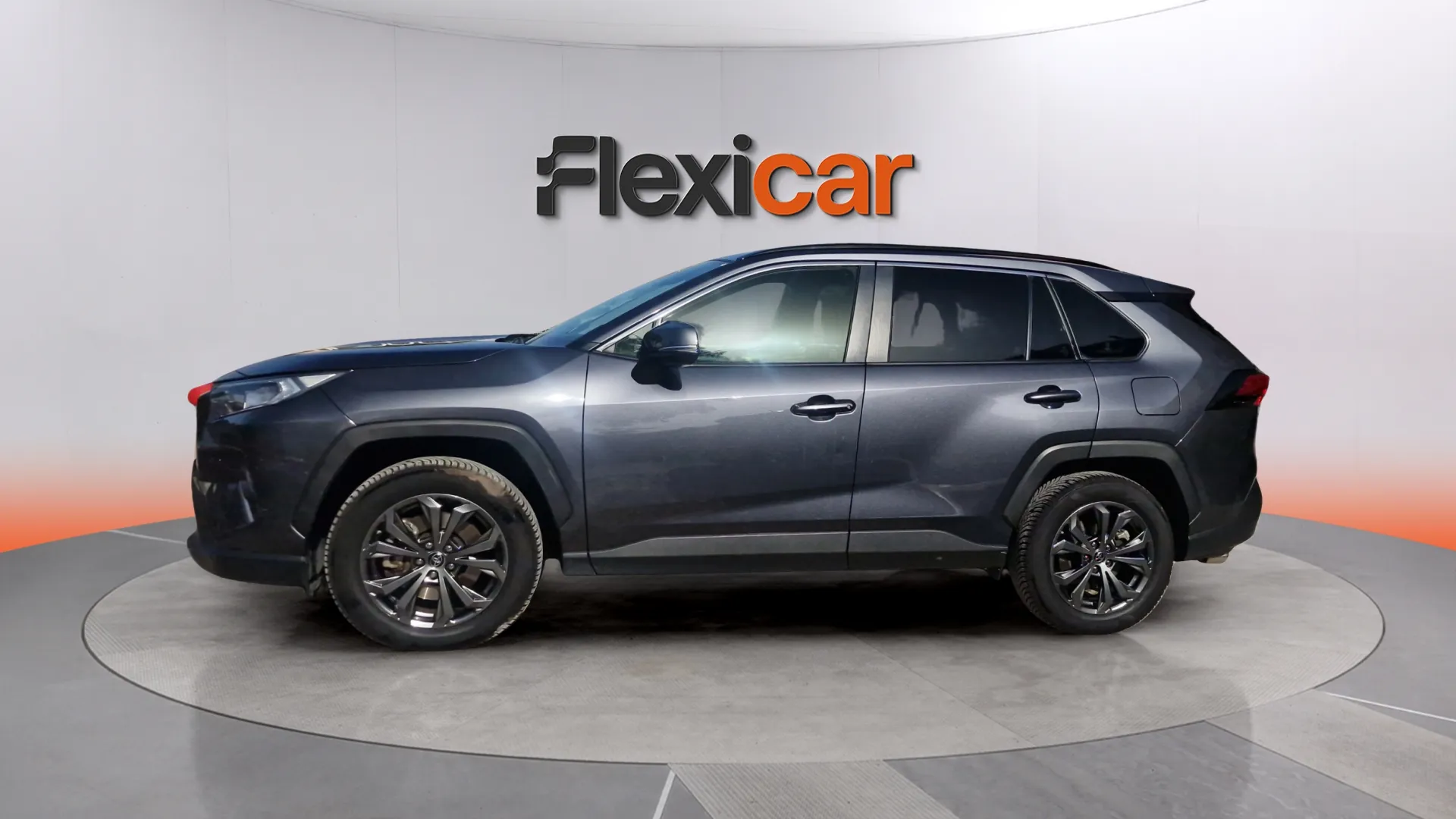 Toyota RAV4 2.5l 220H Advance - foto 7
