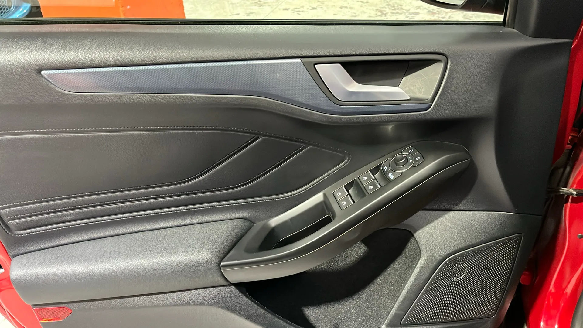 Ford Focus 1.0 EcoBoost MHEV Active X - foto 19