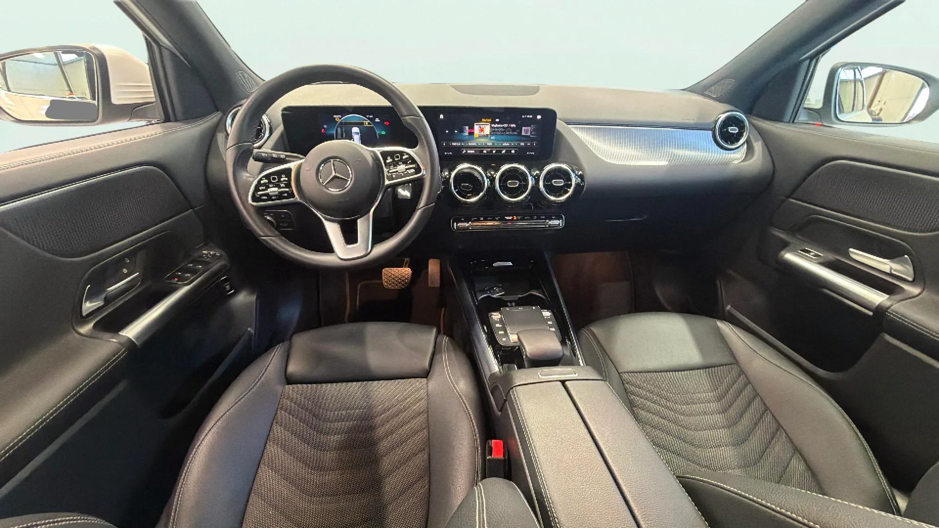 Mercedes-Benz GLA 200 D - foto 9