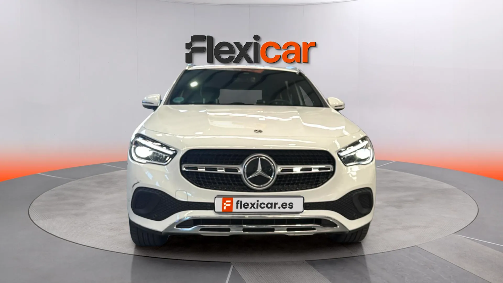Mercedes-Benz GLA 200 D - foto 8