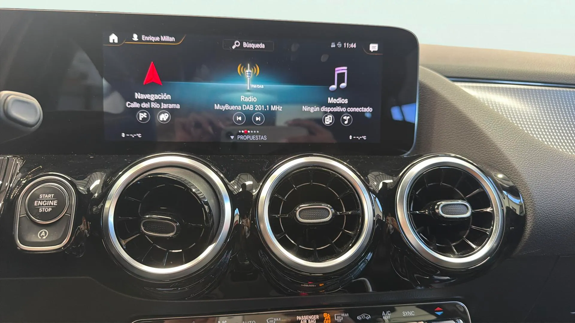 Mercedes-Benz GLA 200 D - foto 12