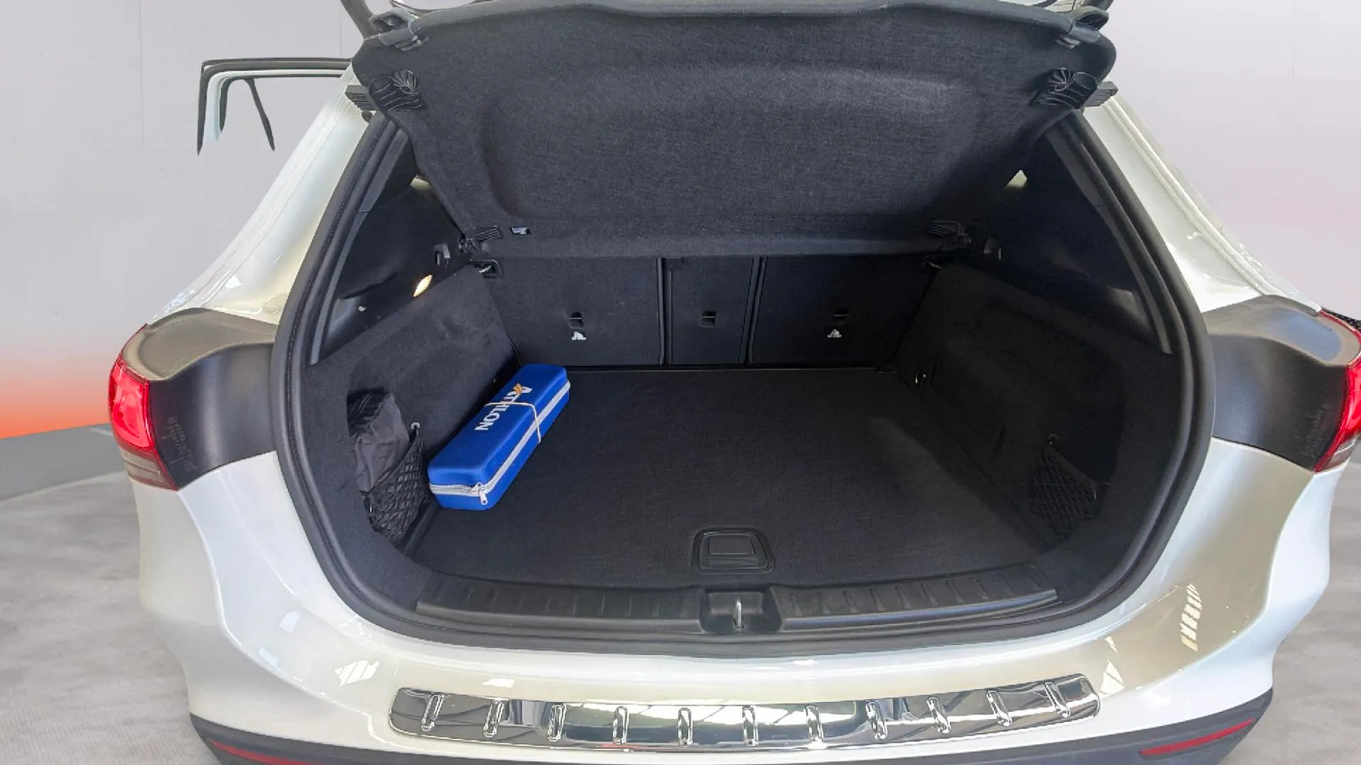 Mercedes-Benz GLA 200 D - foto 23
