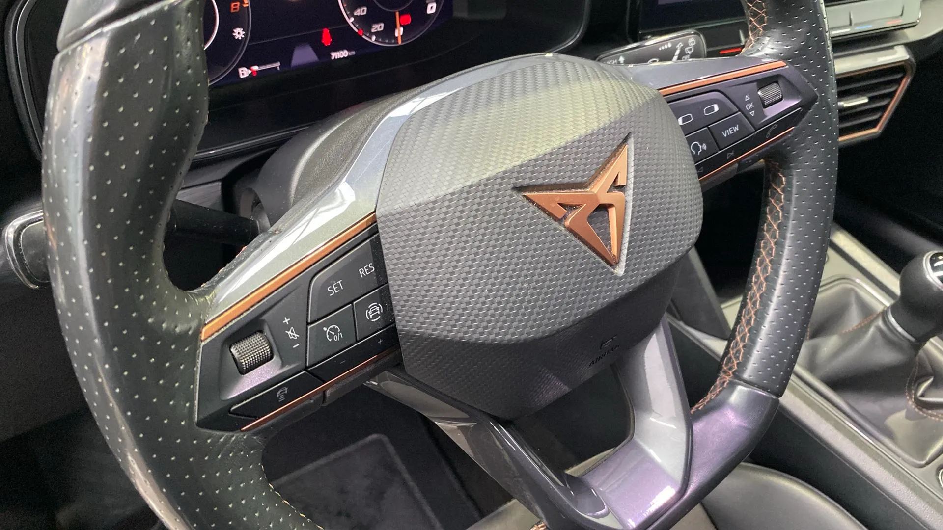 Cupra Formentor 1.5 TSI DSG - foto 16