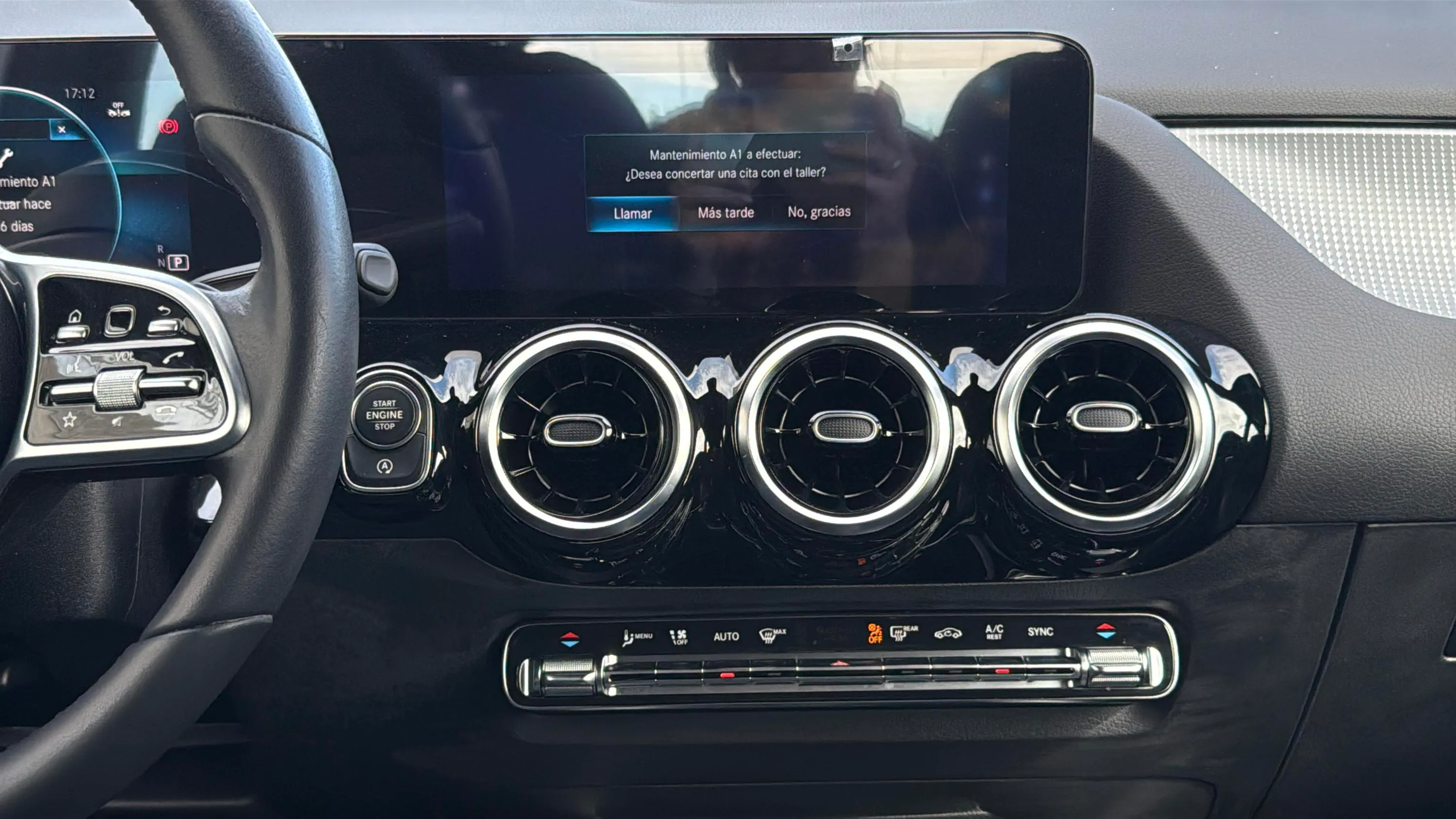 Mercedes-Benz GLA 200 D - foto 14