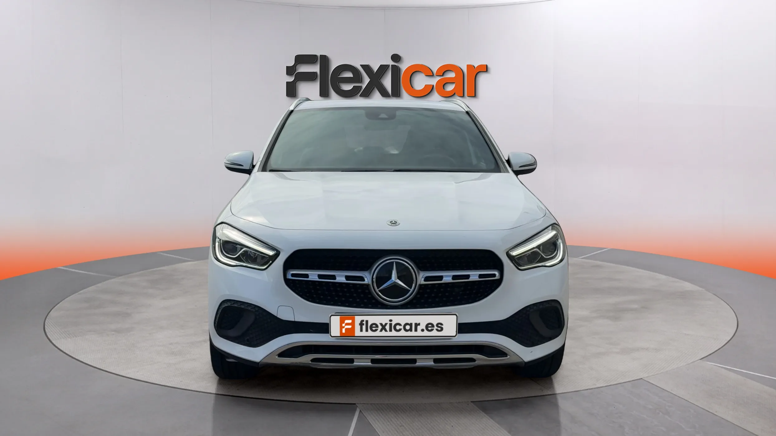 Mercedes-Benz GLA 200 D - foto 2