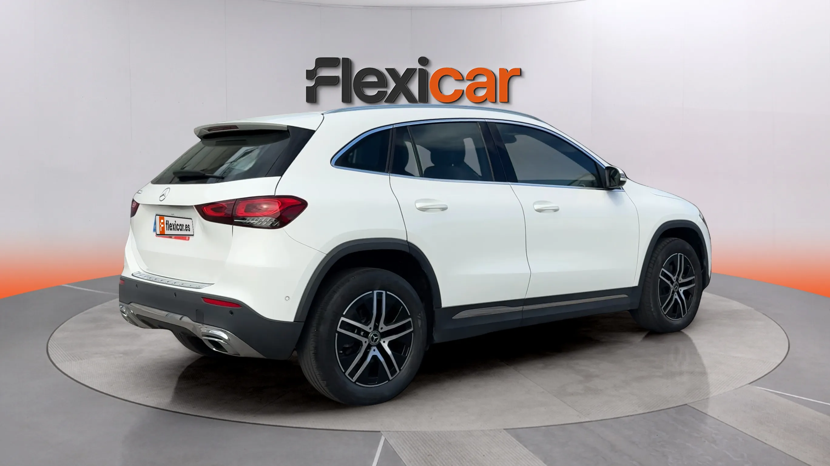 Mercedes-Benz GLA 200 D - foto 7