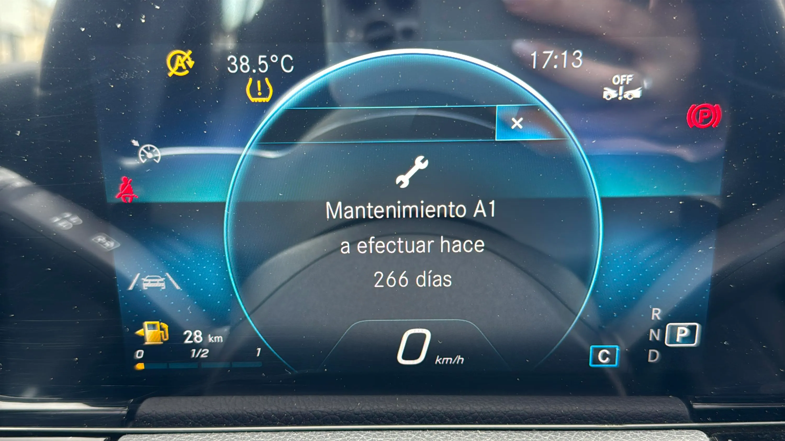 Mercedes-Benz GLA 200 D - foto 13