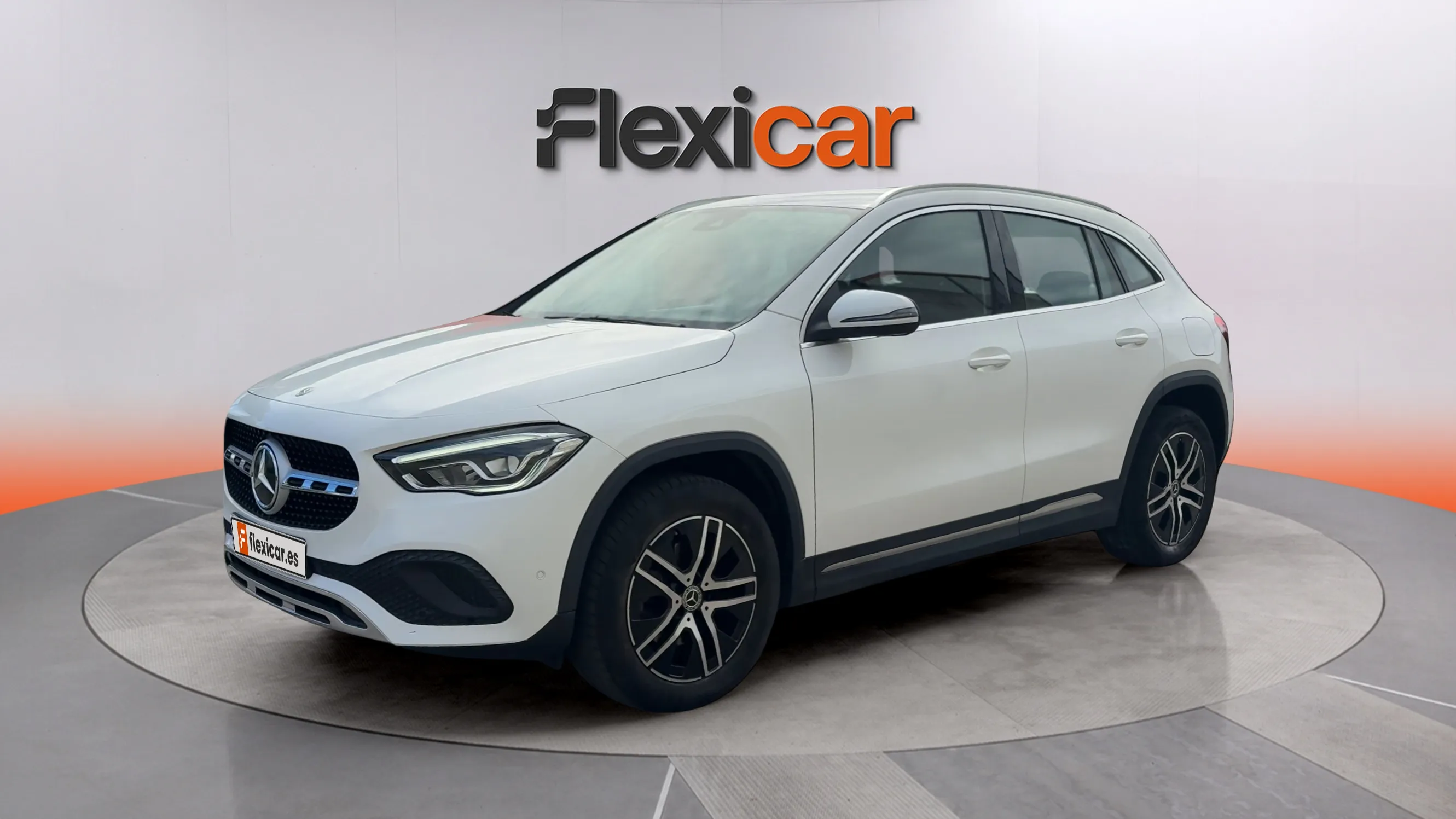 Mercedes-Benz GLA 200 D - foto 3