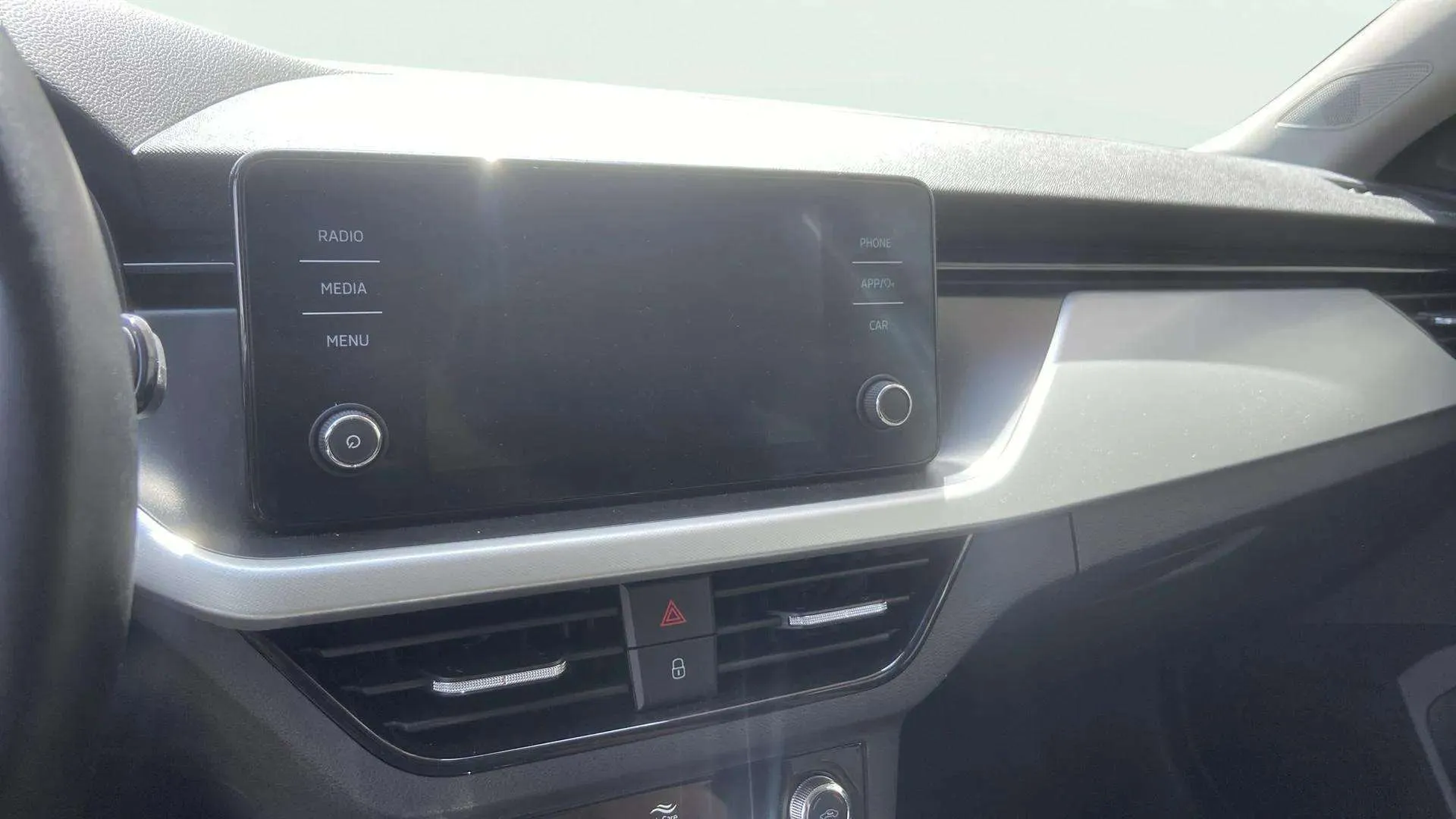 Škoda Kamiq 1.0 TSI DSG Ambition - foto 16