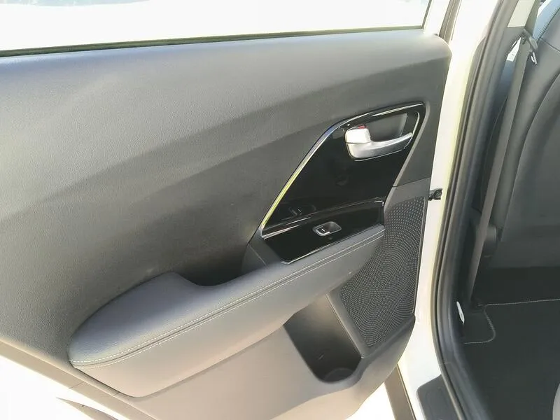 Kia Niro 1.6 GDi Drive - foto 37