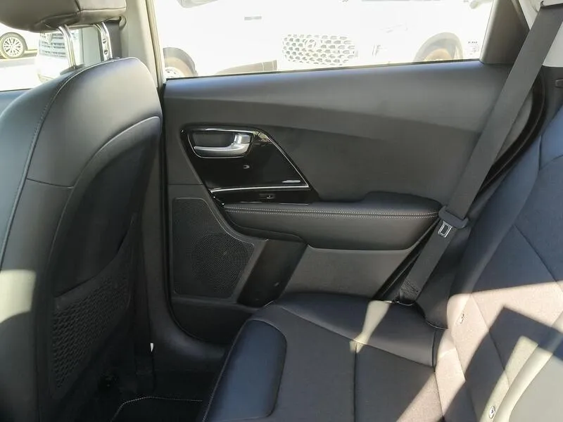 Kia Niro 1.6 GDi Drive - foto 34