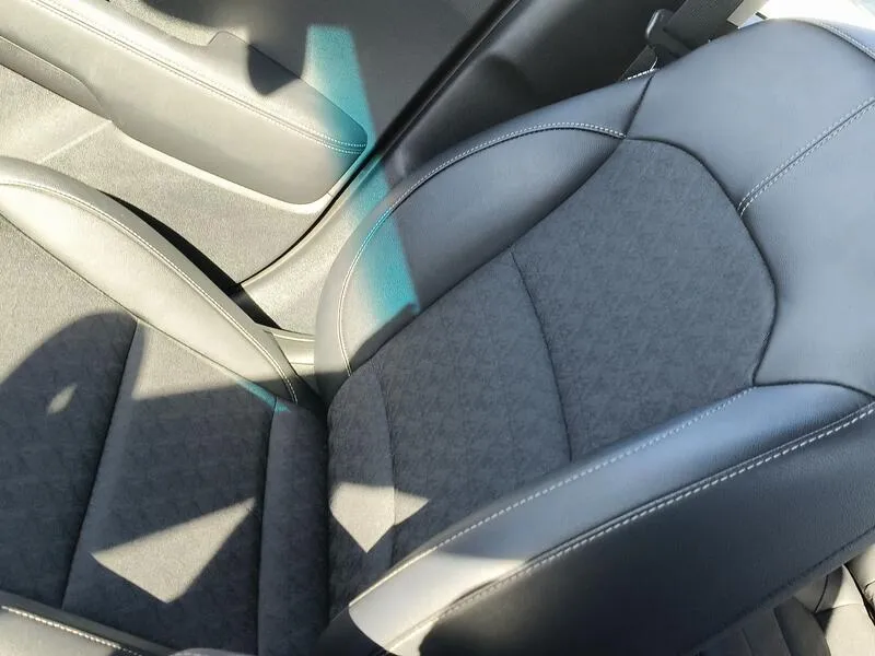 Kia Niro 1.6 GDi Drive - foto 24
