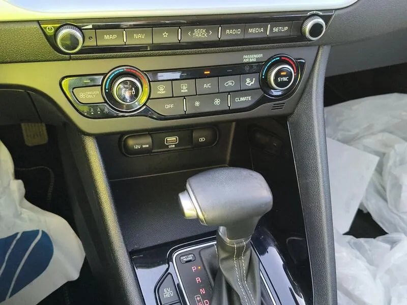 Kia Niro 1.6 GDi Drive - foto 12