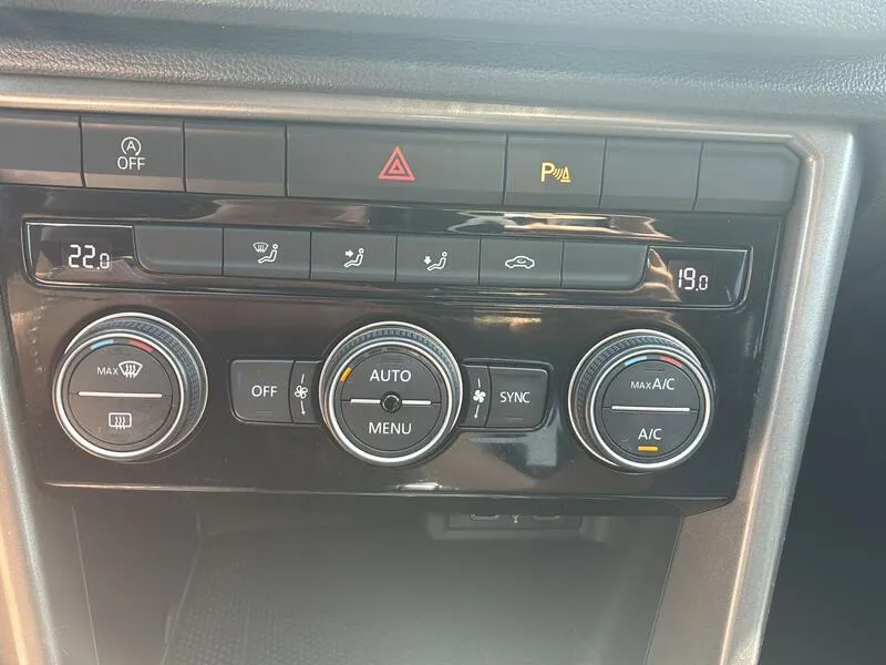 Volkswagen T-Roc 2.0 TDI Advance - foto 20
